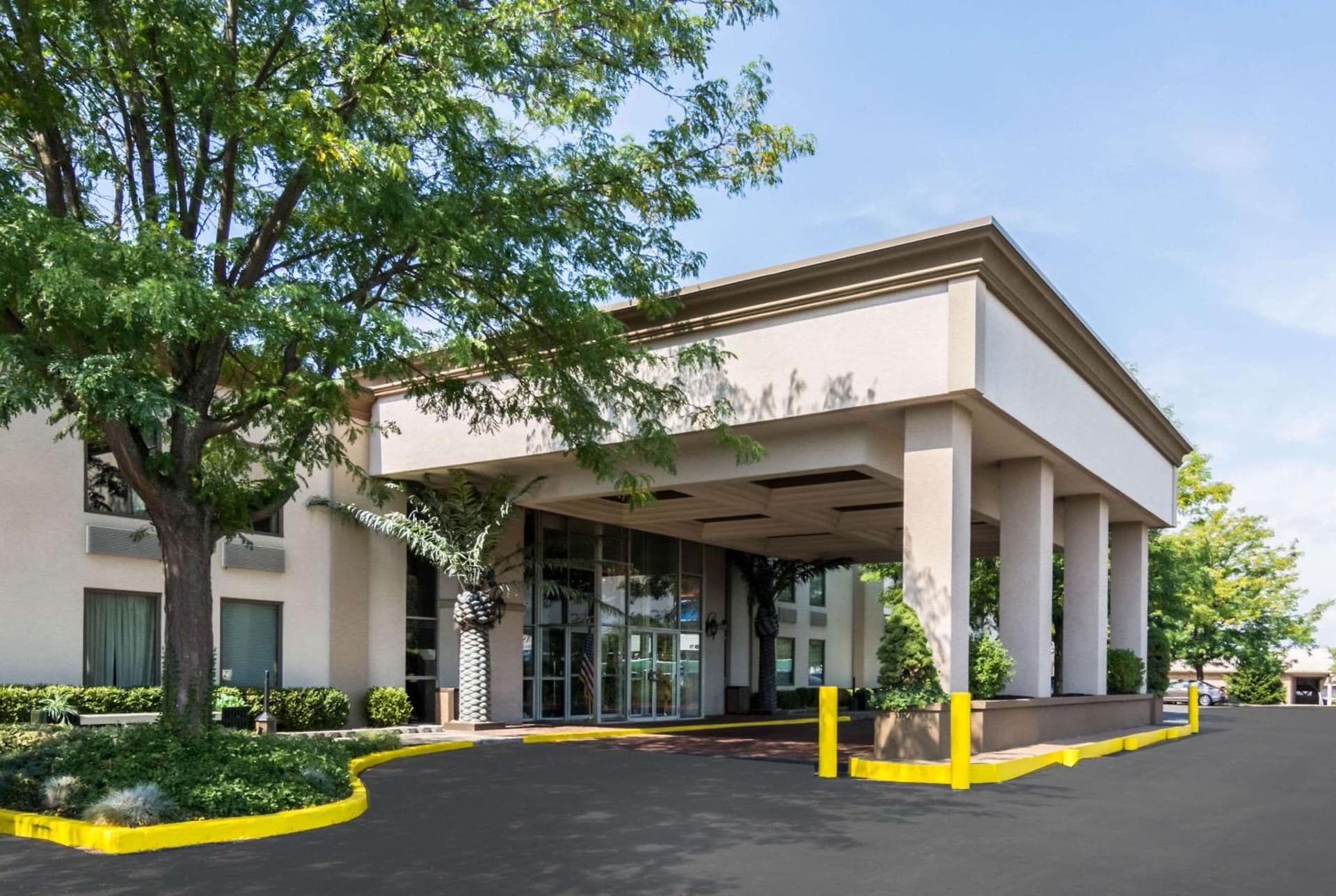 The Plaza Inn & Suites exterior or lobby in Hagerstown, MD — main listing photo