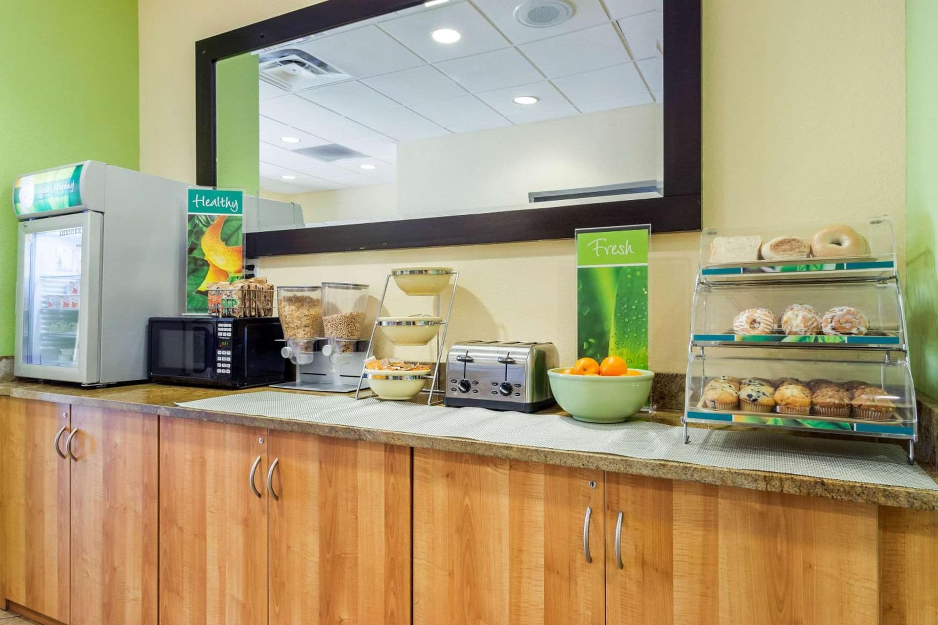 Quality Inn & Suites Lehigh Acres Fort Myers gallery photo in Lehigh Acres, FL — image 10