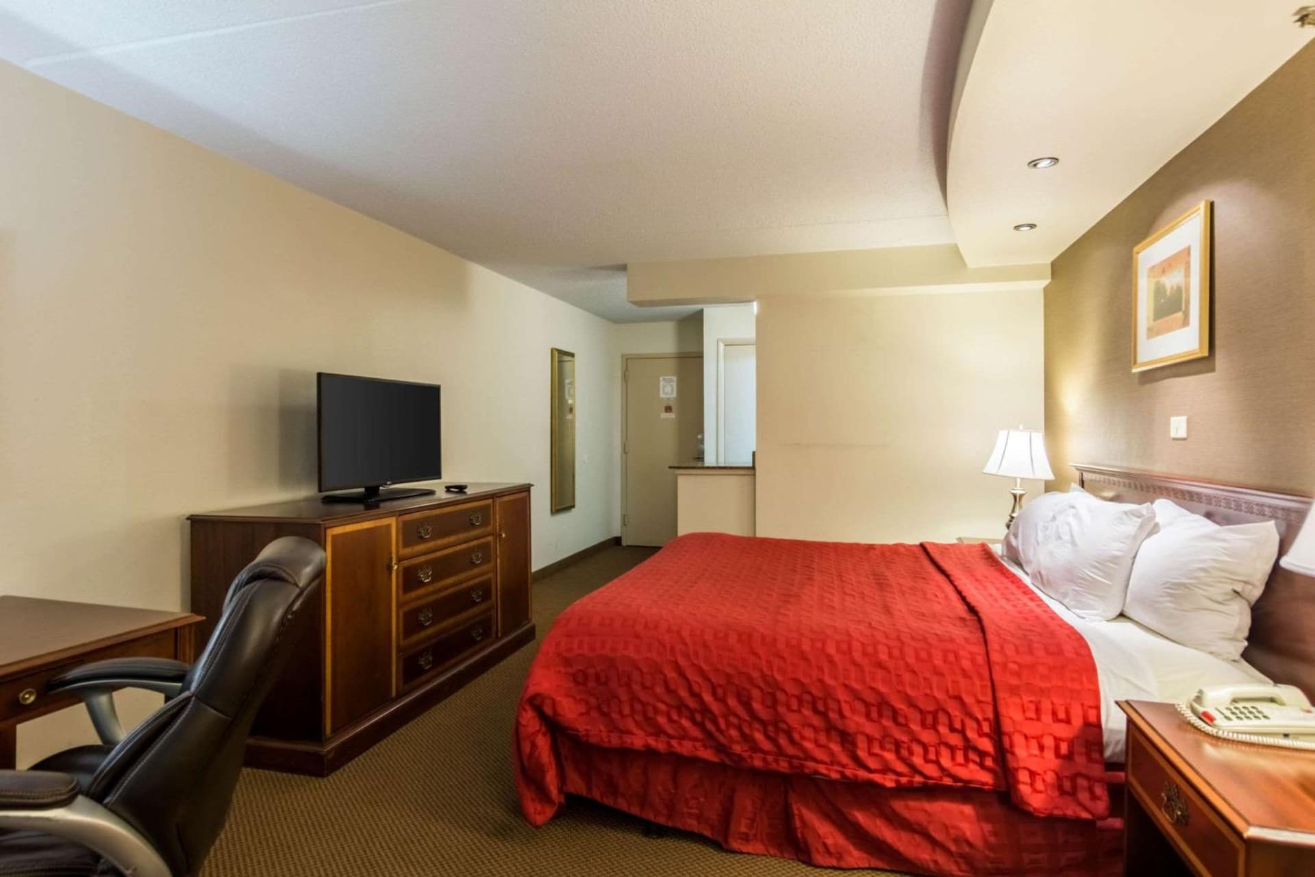 The Plaza Inn & Suites gallery photo in Hagerstown, MD — image 31