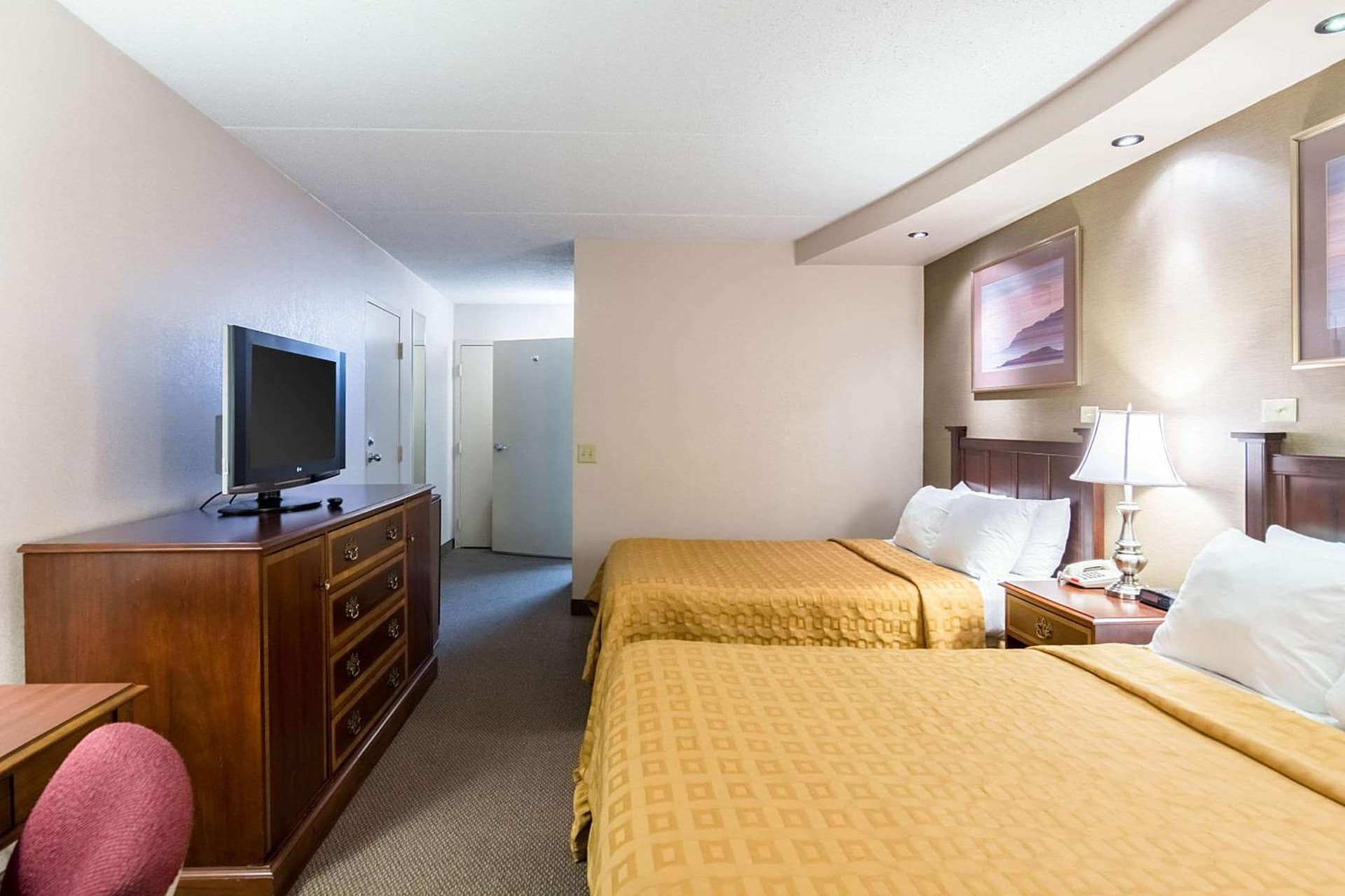 The Plaza Inn & Suites gallery photo in Hagerstown, MD — image 21