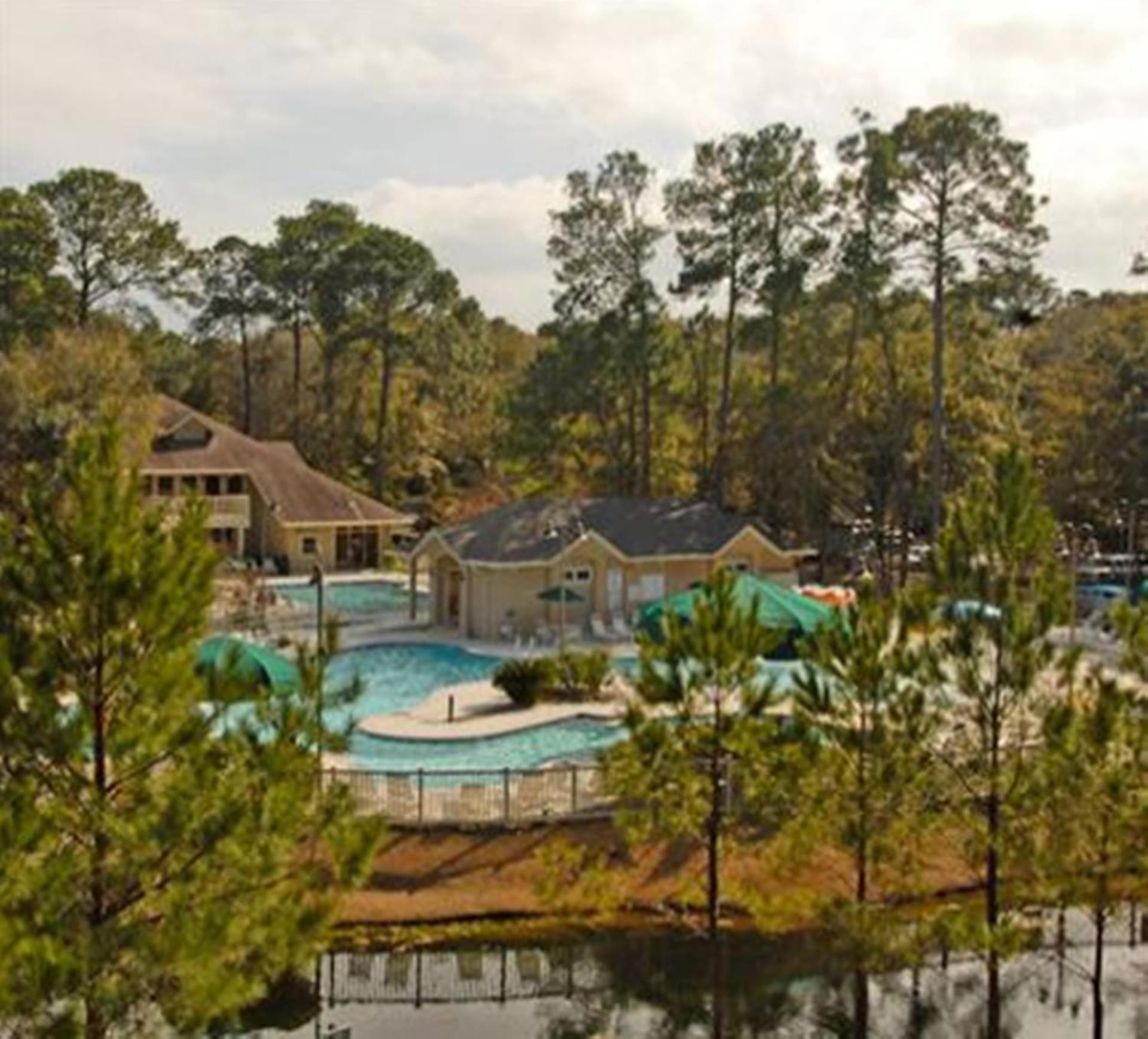 Island Links Resort by Palmera interior in Hilton Head Island, SC — gallery photo 2