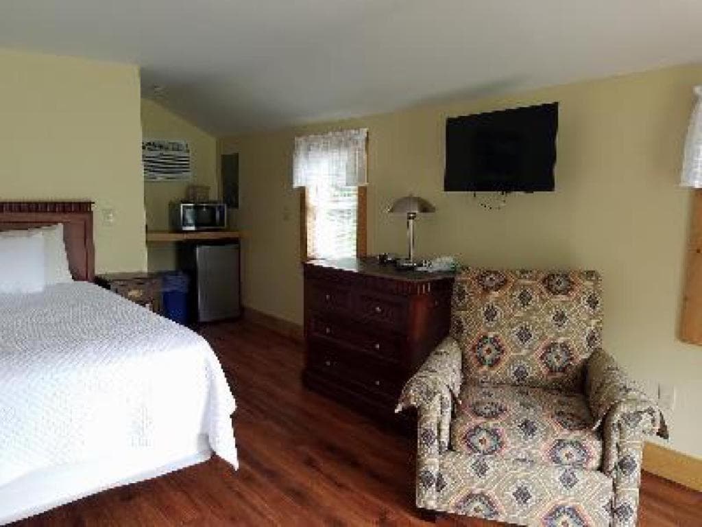 Grand View Resort gallery photo in Weirs Beach, NH — image 73