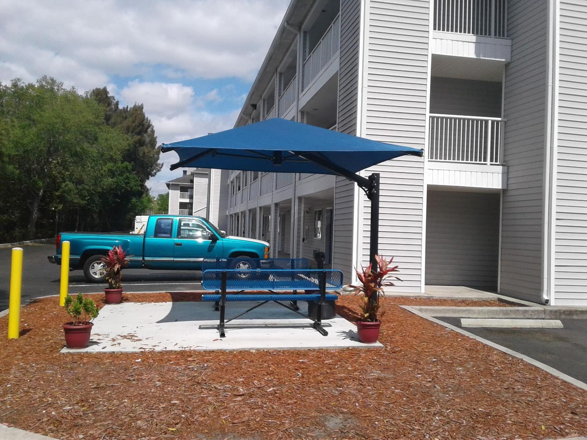InTown Suites Extended Stay Clearwater FL interior in Clearwater, FL — gallery photo 2