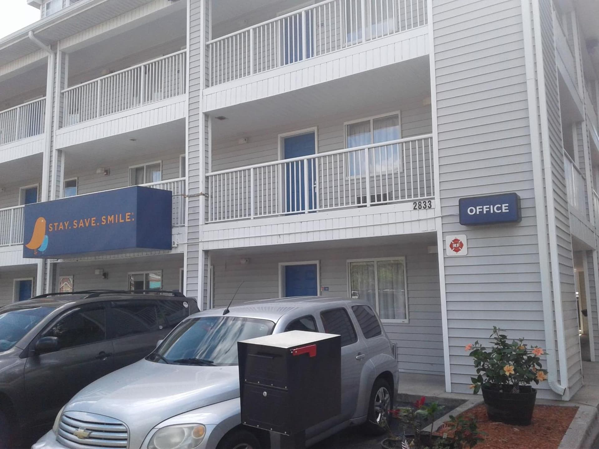 InTown Suites Extended Stay Clearwater FL property views in Clearwater, FL — gallery photo 3