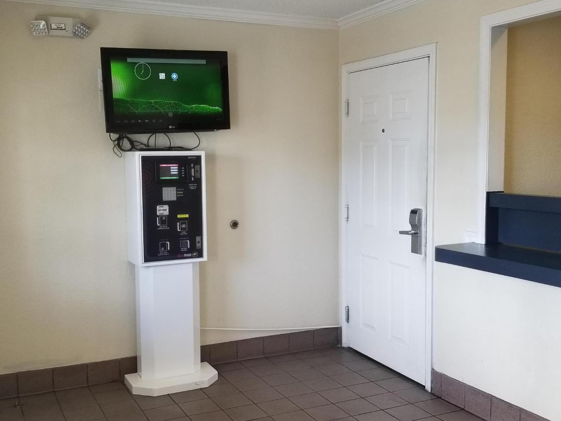 InTown Suites Extended Stay Jacksonville FL - Beach Blvd interior in Jacksonville, FL — gallery photo 2