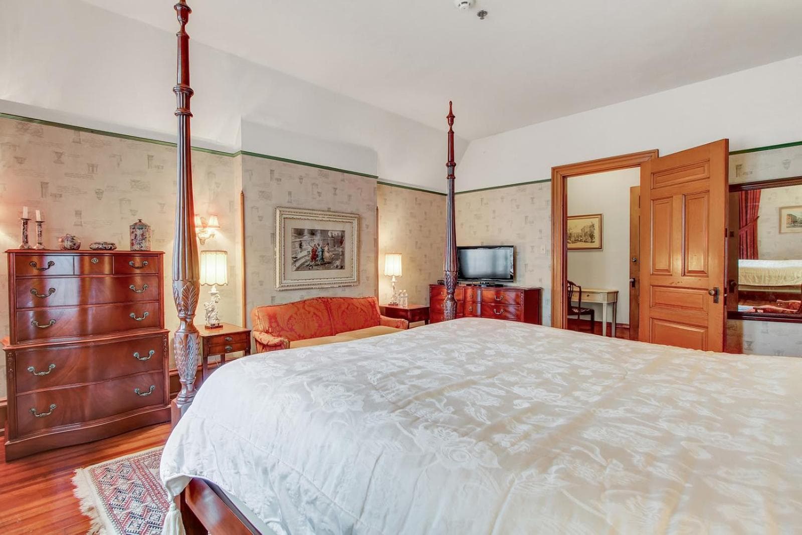 The Gables at Stirling Guest Hotel gallery photo in Reading, PA — image 96