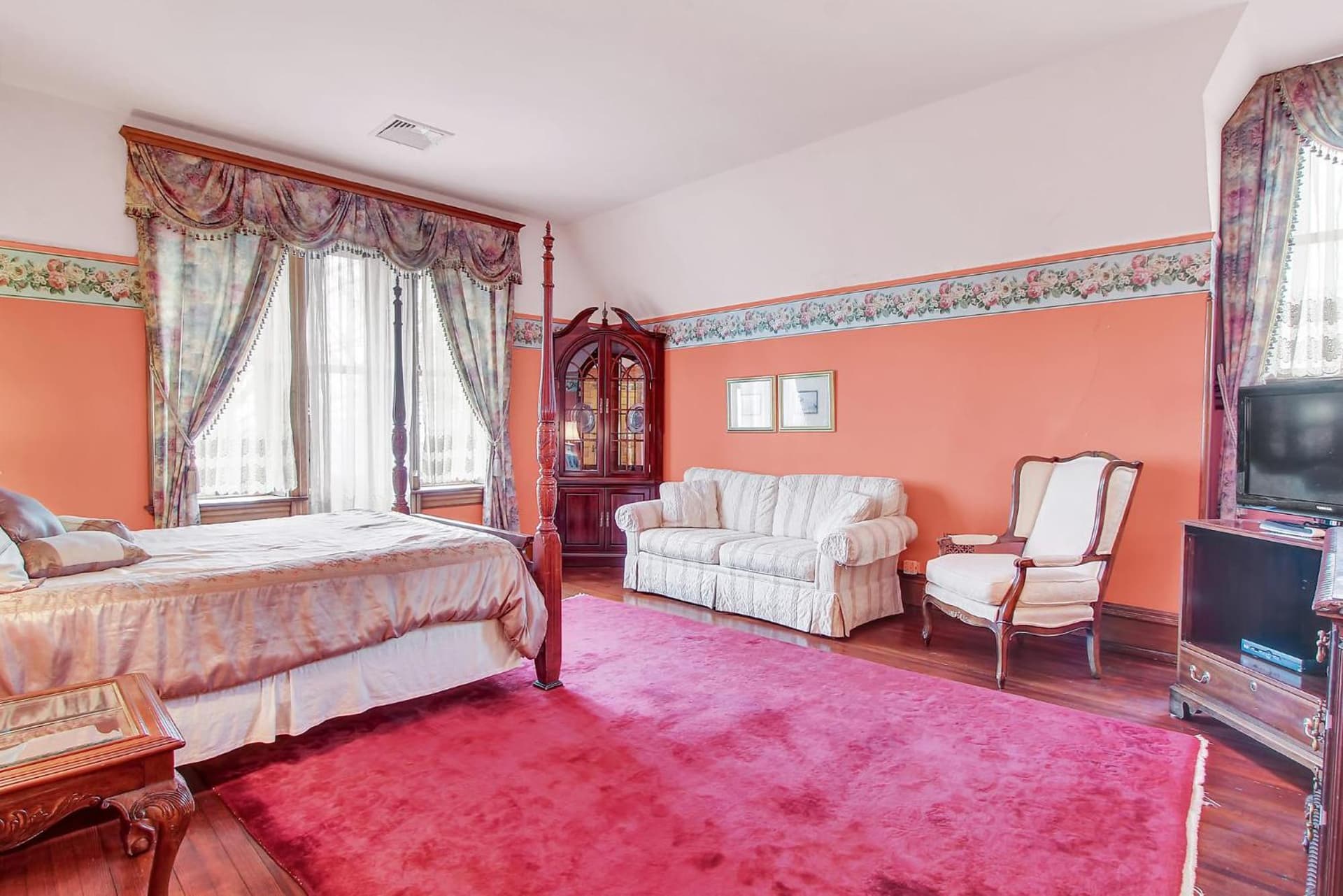 The Gables at Stirling Guest Hotel gallery photo in Reading, PA — image 41