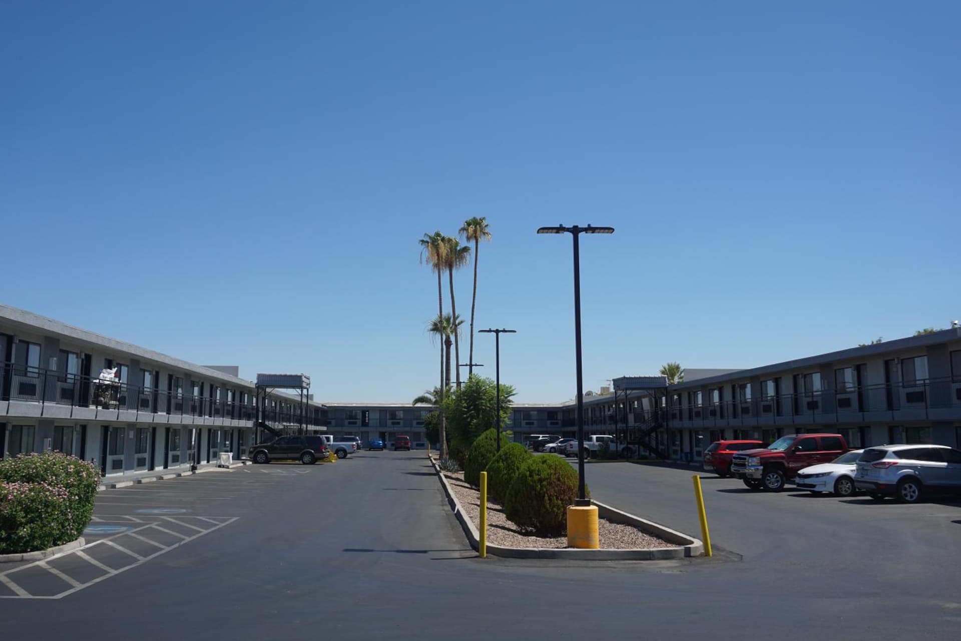 SureStay Hotel by Best Western Phoenix Airport gallery photo in Phoenix, AZ — image 51