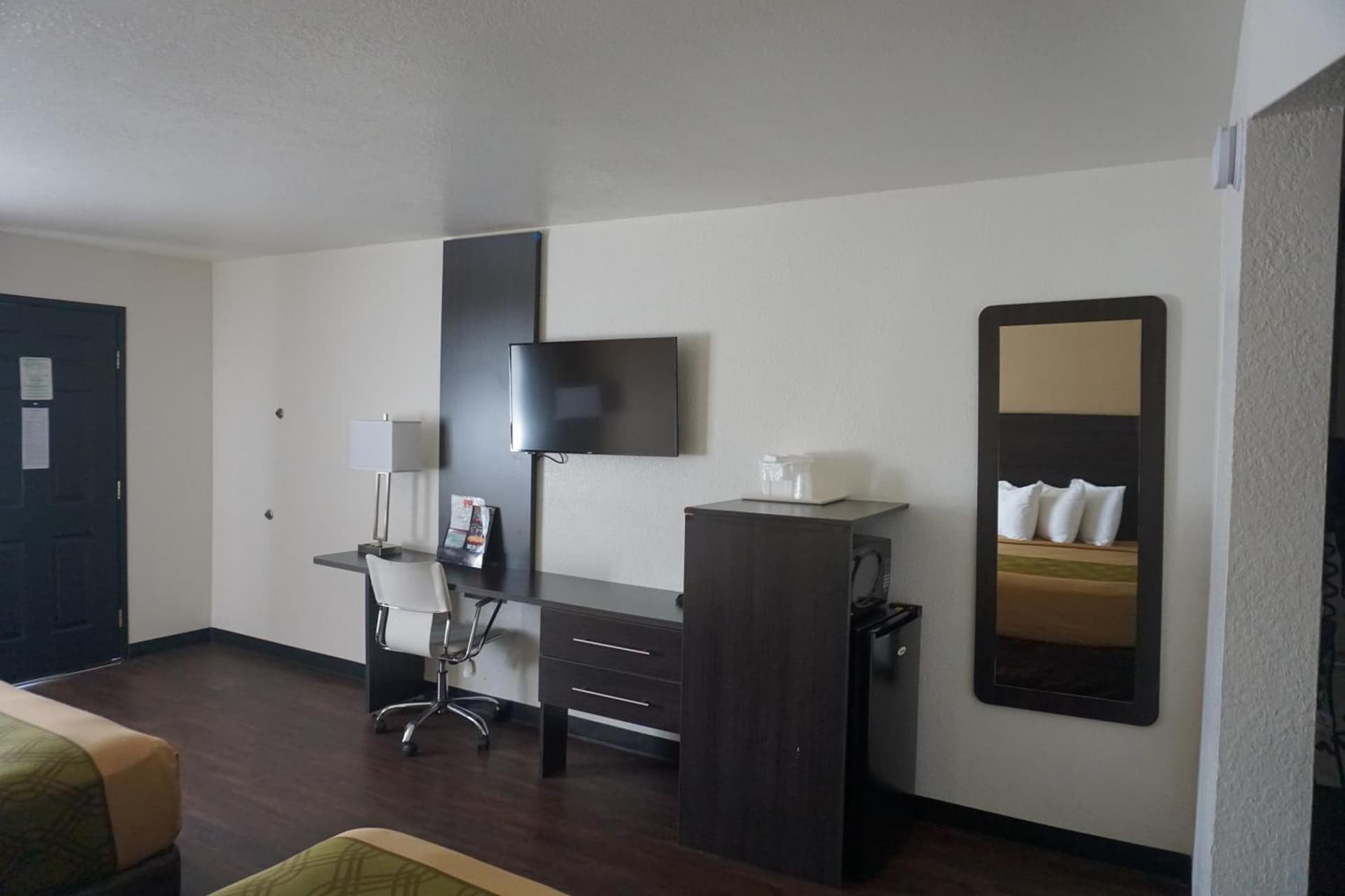 SureStay Hotel by Best Western Phoenix Airport gallery photo in Phoenix, AZ — image 11