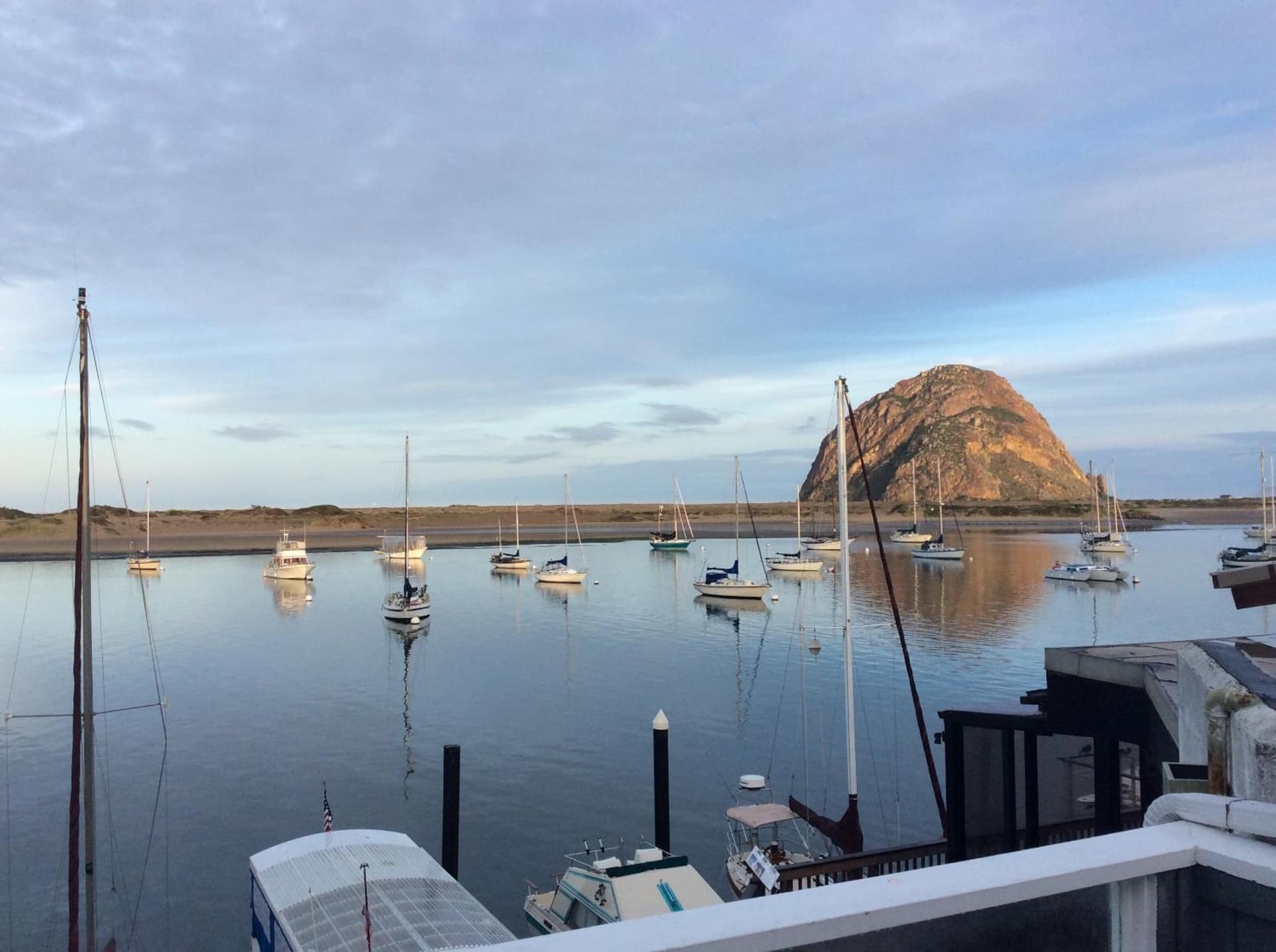 Gray's Inn & Gallery interior in Morro Bay, CA — gallery photo 2