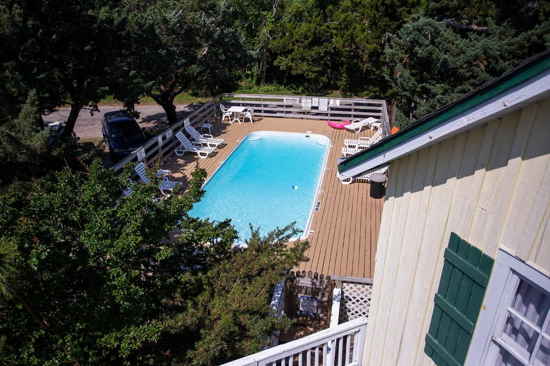 Blackbeard's Lodge interior in Ocracoke, NC — gallery photo 2