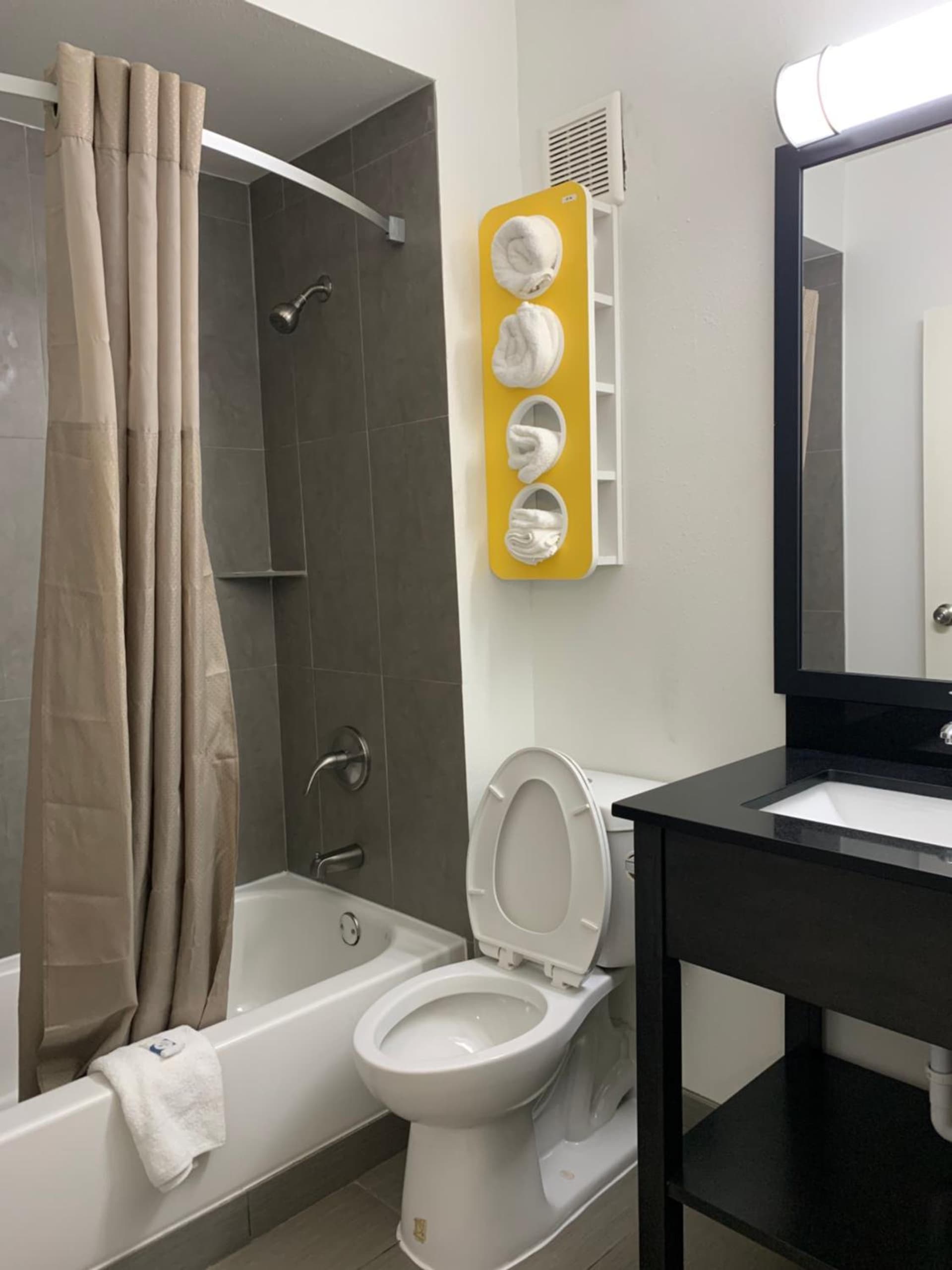 Motel 6-Lewisville, TX - Medical City gallery photo in Lewisville, TX — image 27