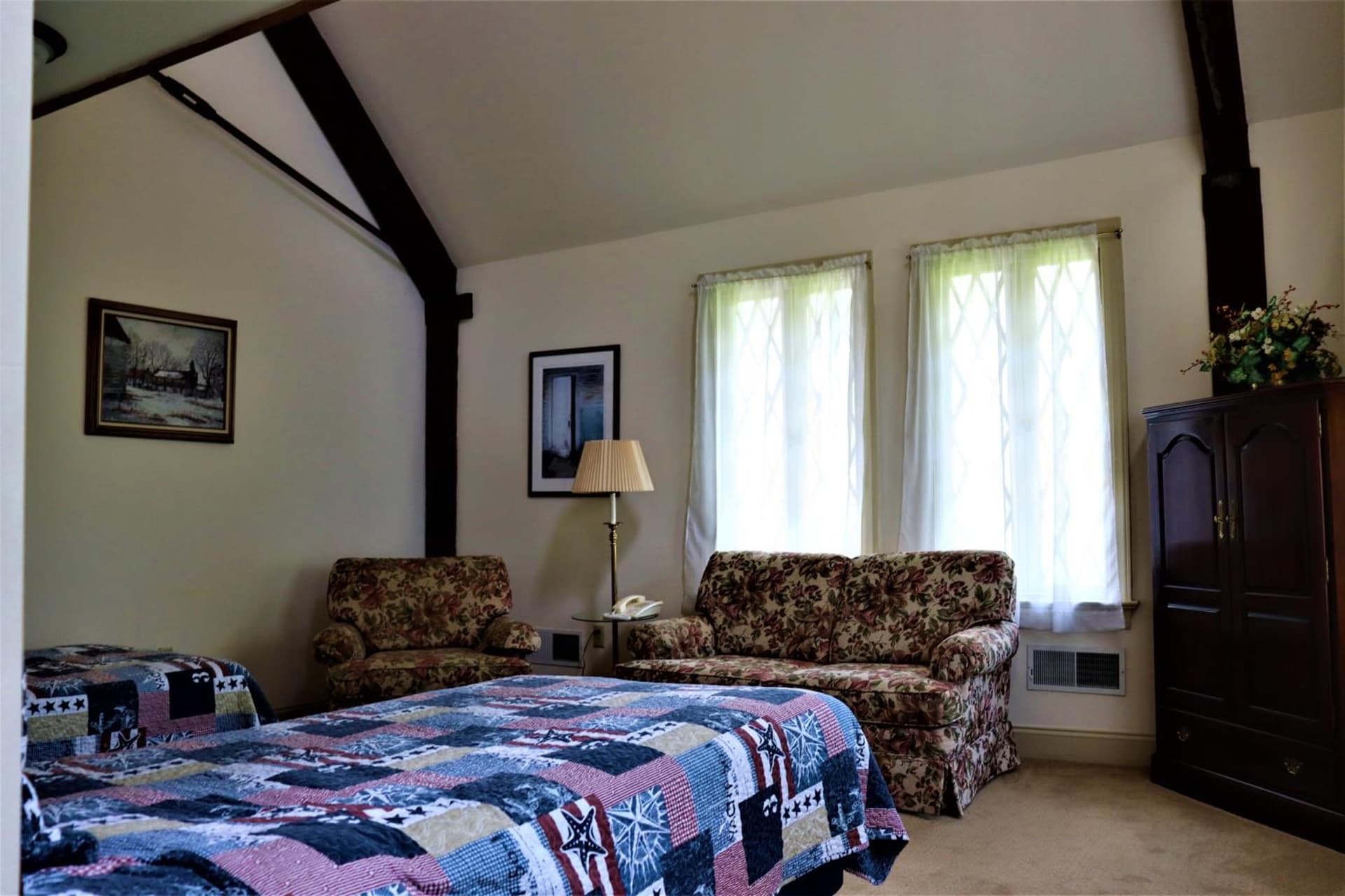 The Gables at Stirling Guest Hotel gallery photo in Reading, PA — image 28