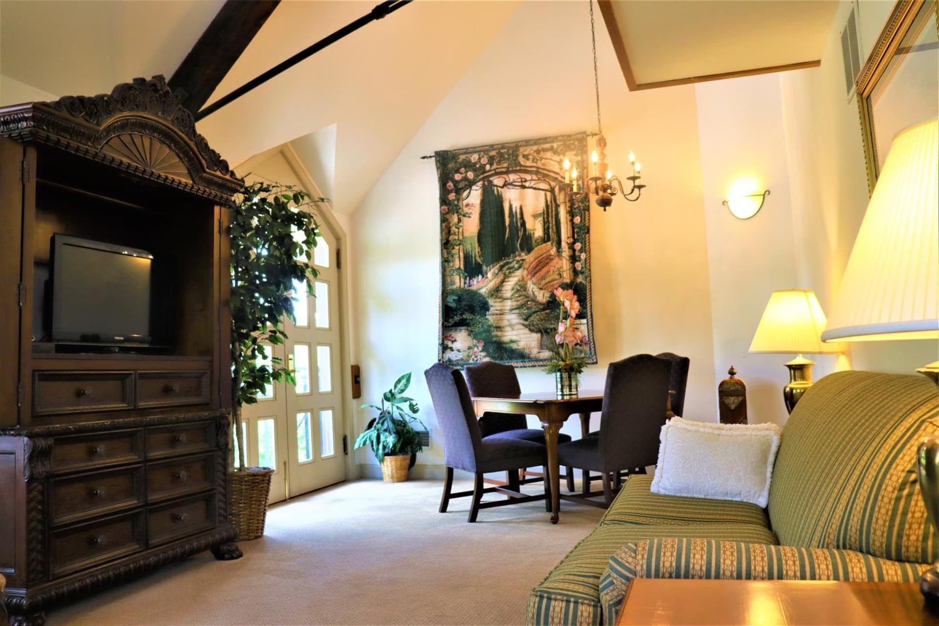 The Gables at Stirling Guest Hotel gallery photo in Reading, PA — image 87