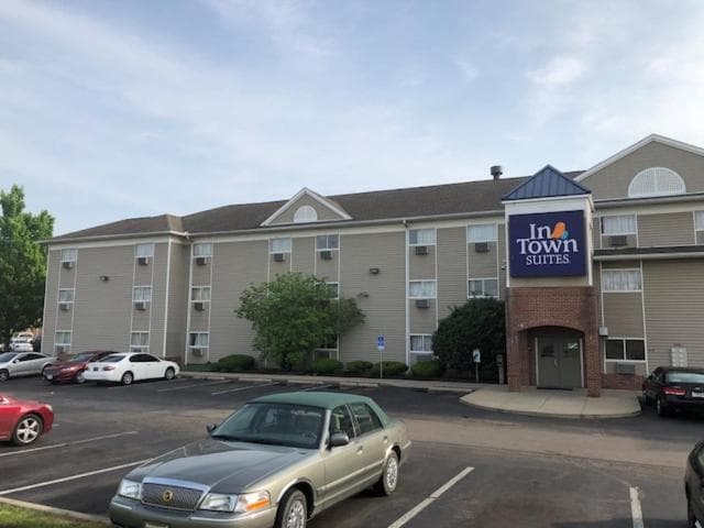 InTown Suites Extended Stay Cincinnati OH - Fairfield property views in Fairfield, OH — gallery photo 3