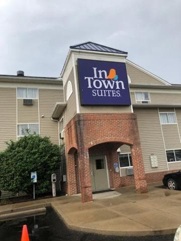 InTown Suites Extended Stay Cincinnati OH - Fairfield featured exterior or lobby in Fairfield, OH — similar hotel