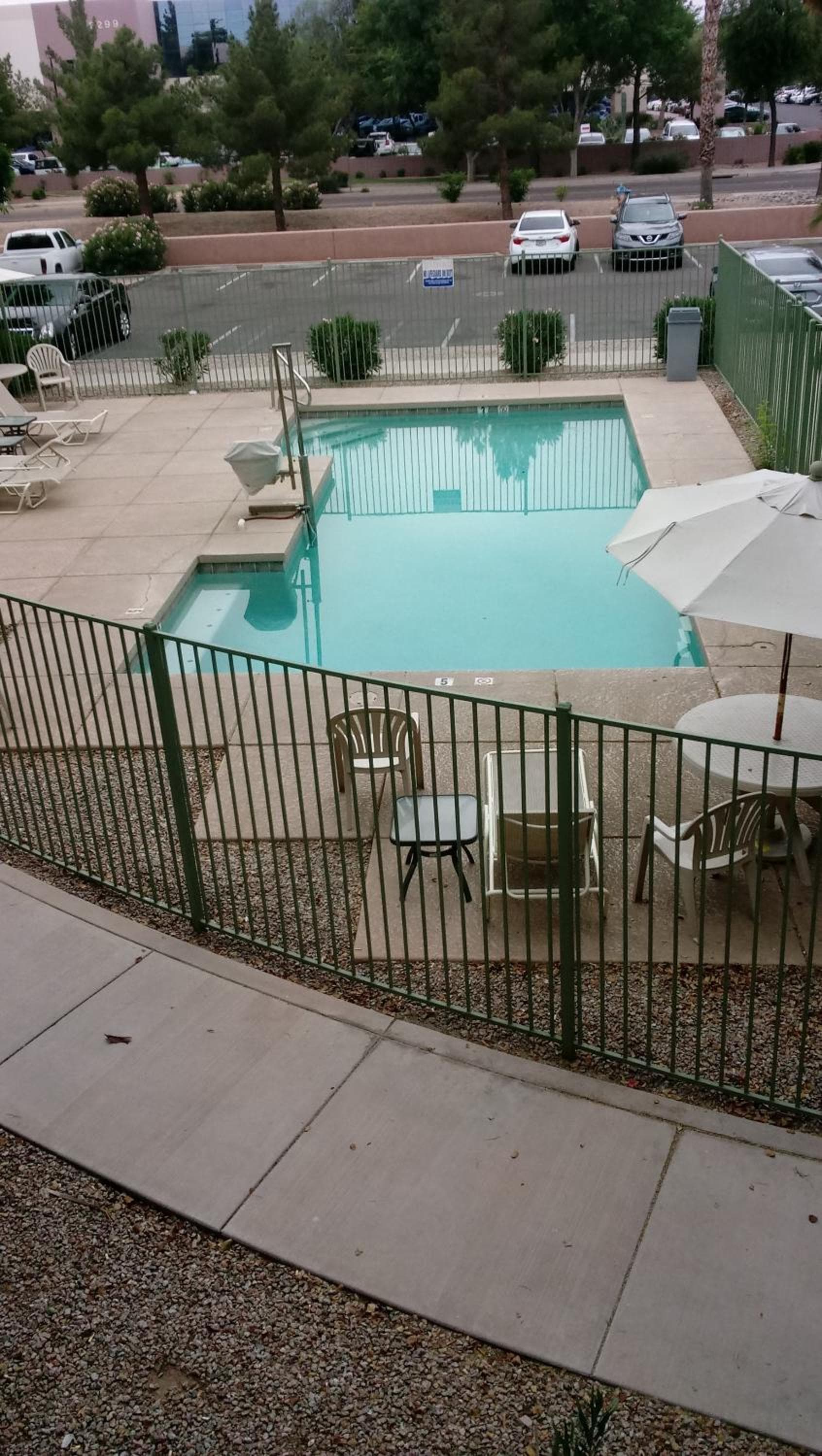 InTown Suites Extended Stay Phoenix AZ - Gilbert interior in Gilbert, AZ — gallery photo 2