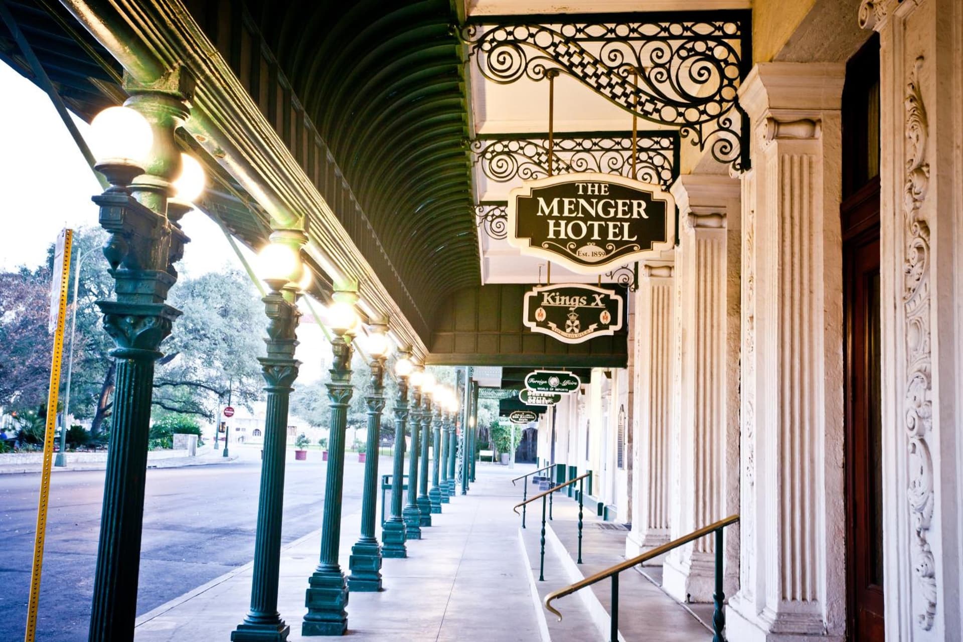 Menger Hotel gallery photo in San Antonio, TX — image 9