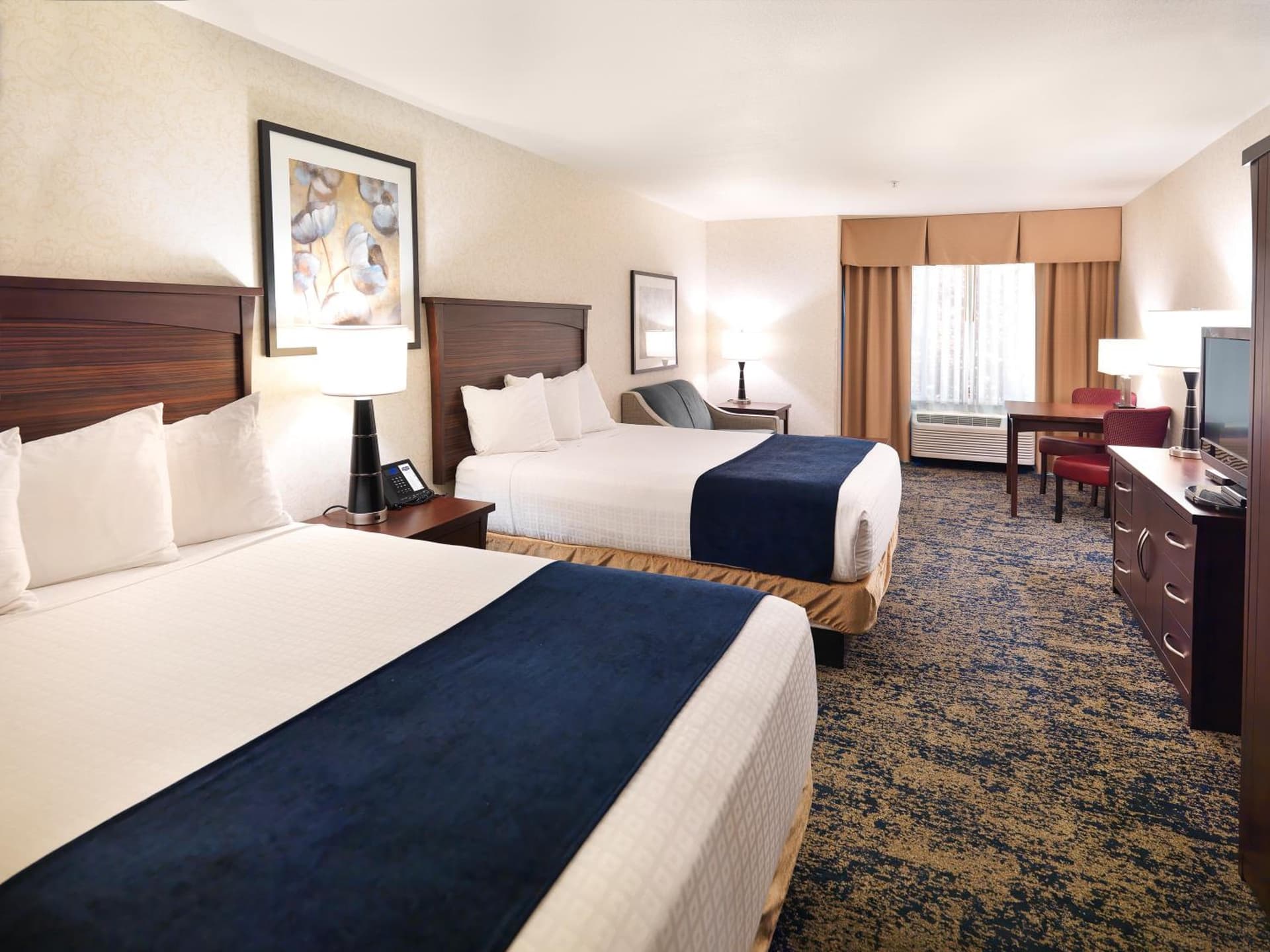 Crystal Inn Hotel & Suites - Salt Lake City gallery photo in Salt Lake City, UT — image 12
