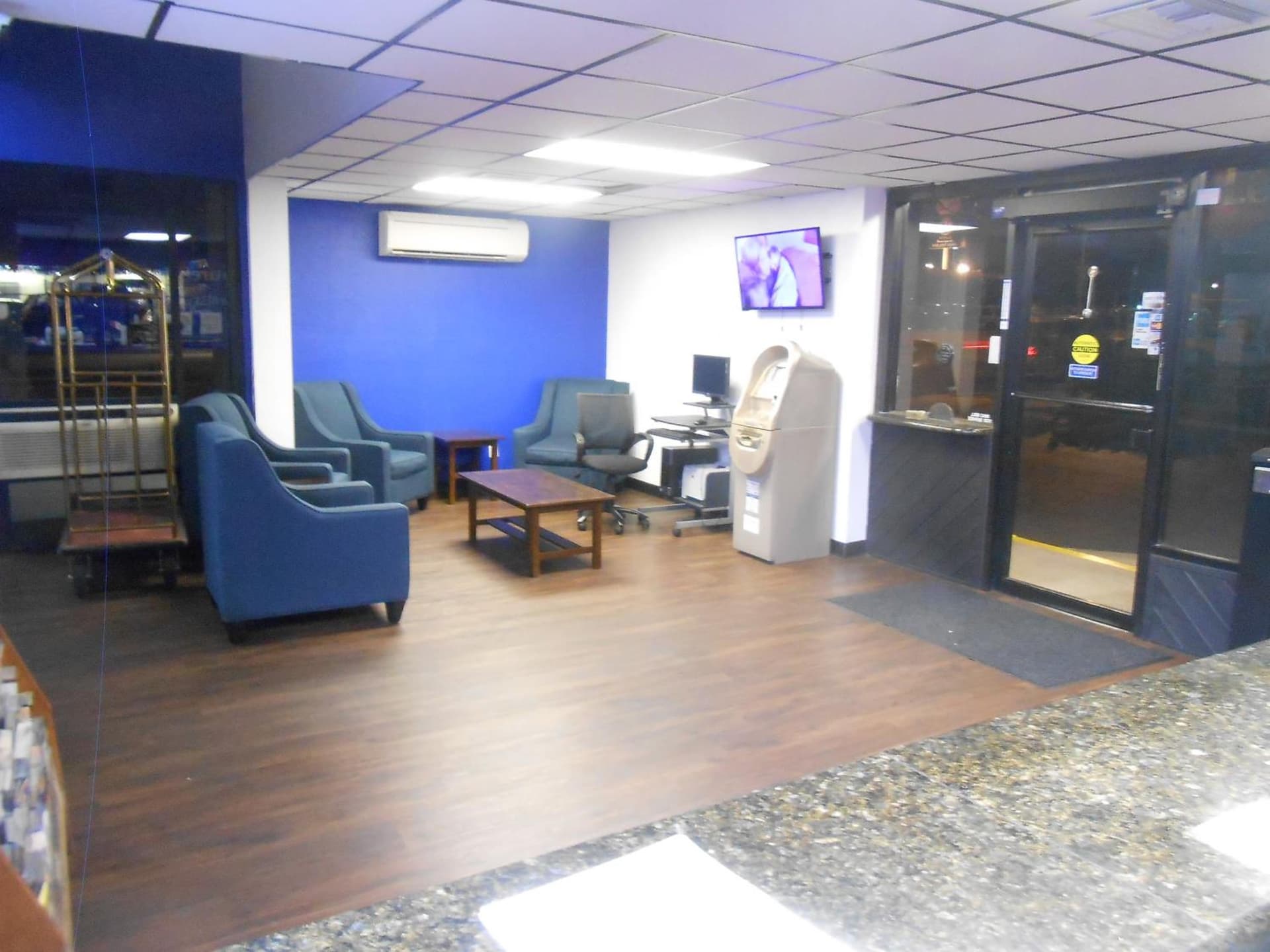SureStay Hotel by Best Western Phoenix Airport gallery photo in Phoenix, AZ — image 49