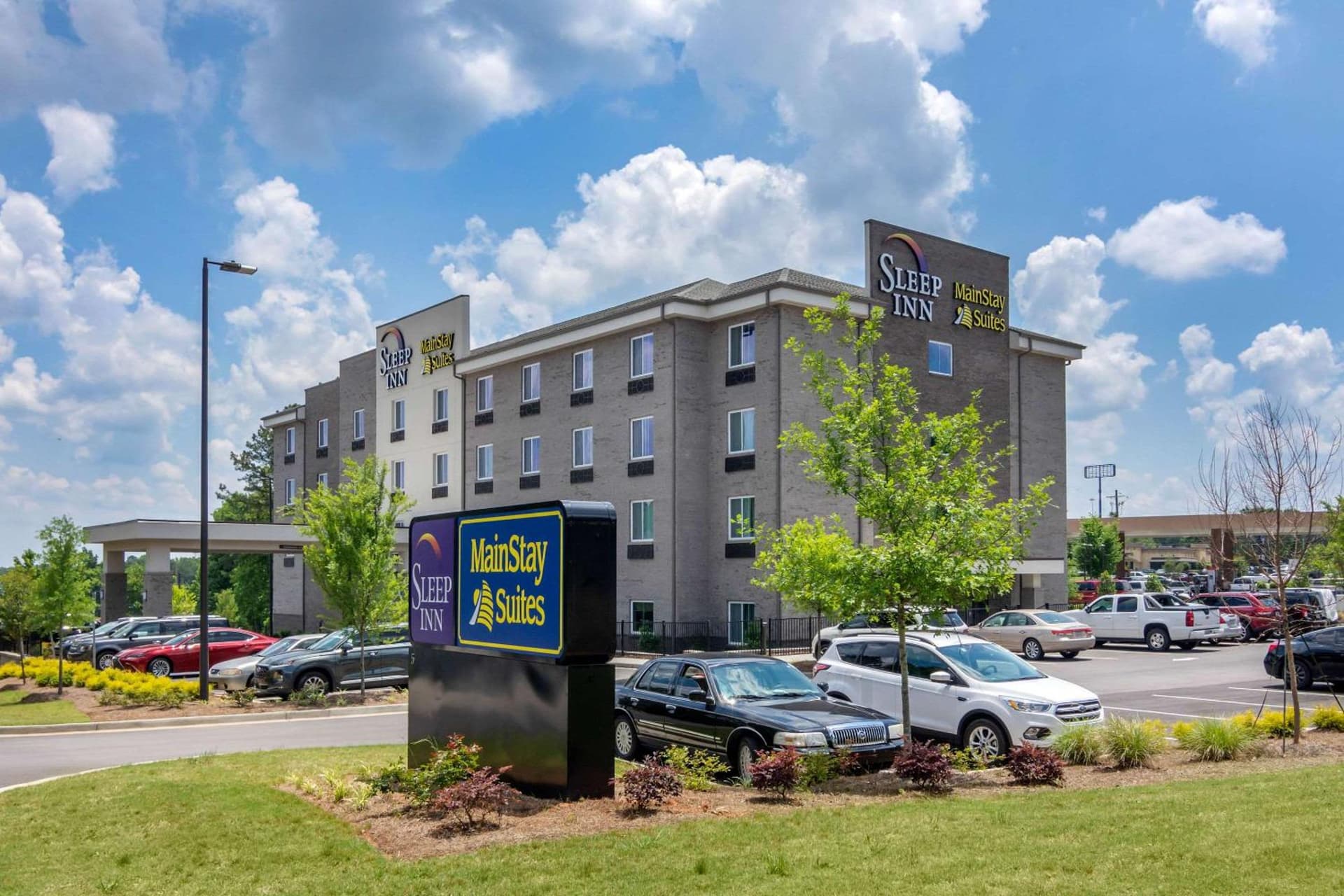 MainStay Suites Newnan Atlanta South interior in Newnan, GA — gallery photo 2