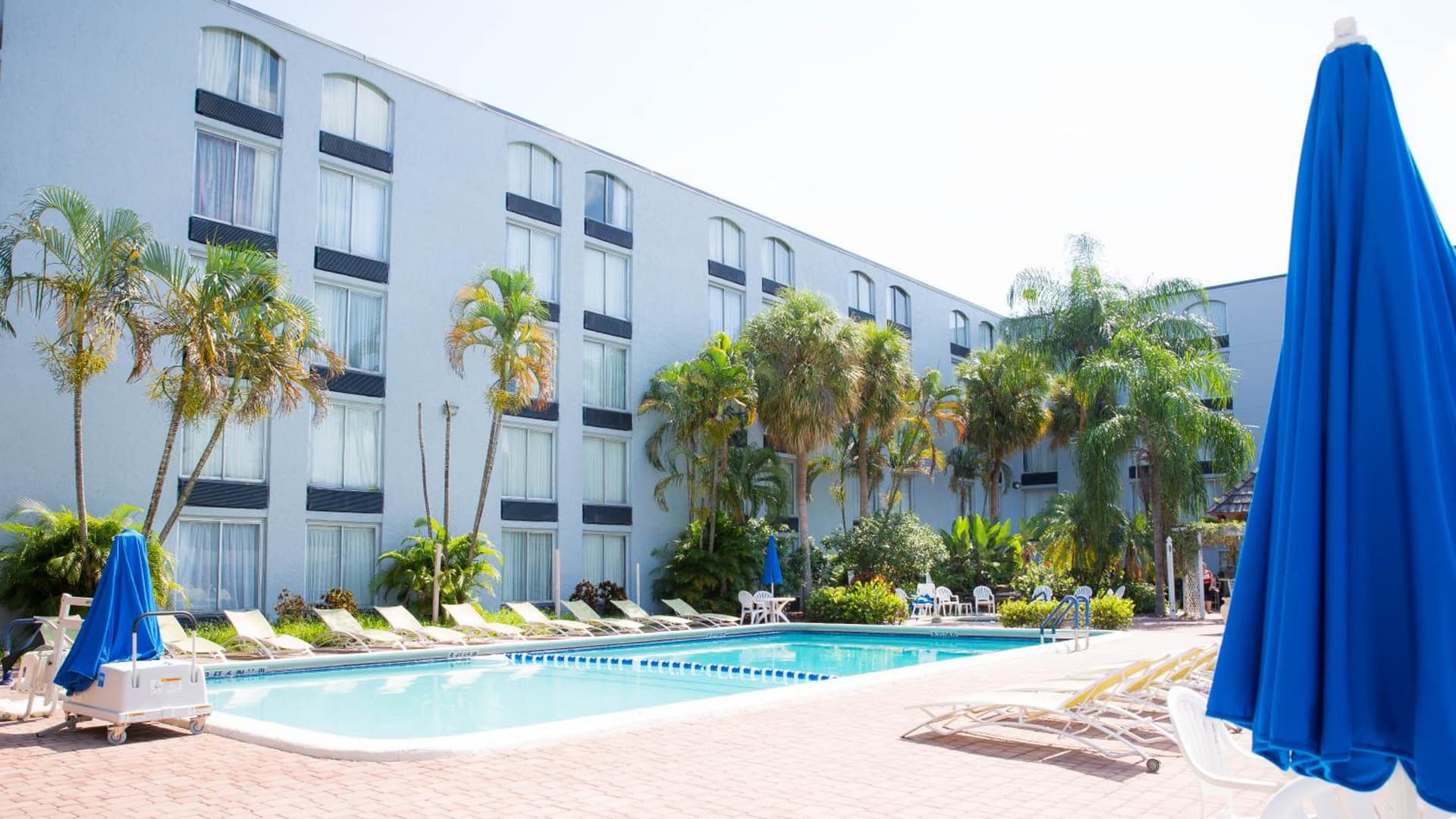 Plaza Hotel Fort Lauderdale interior in Fort Lauderdale, FL — gallery photo 2