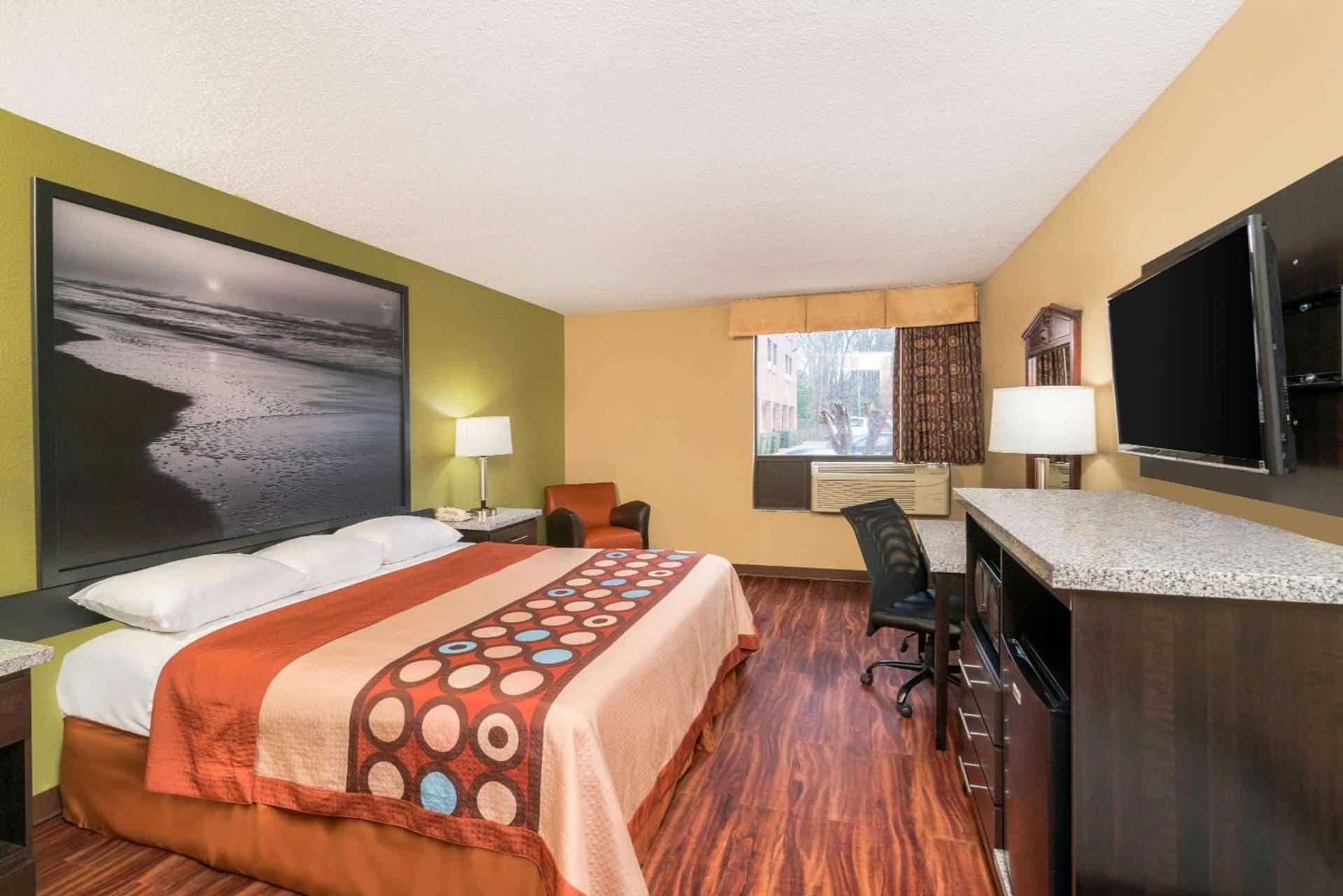 Super 8 by Wyndham Raleigh North East gallery photo in Raleigh, NC — image 6