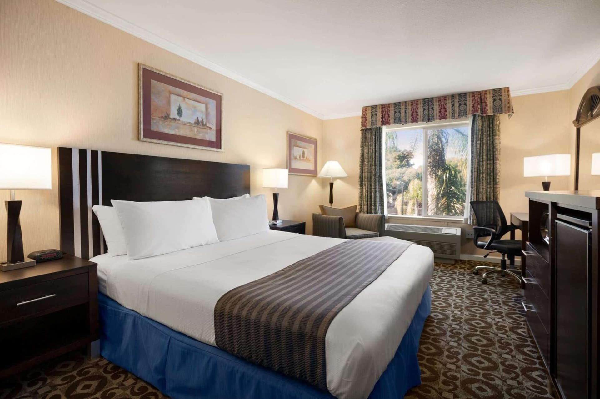 Days Inn by Wyndham Concord gallery photo in Concord, CA — image 12