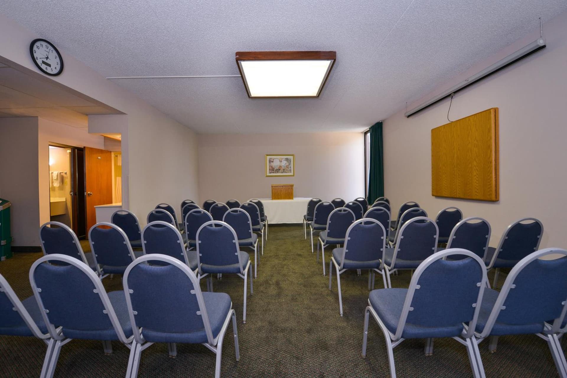 Greenstay Hotel & Suites Central gallery photo in Springfield, MO — image 44