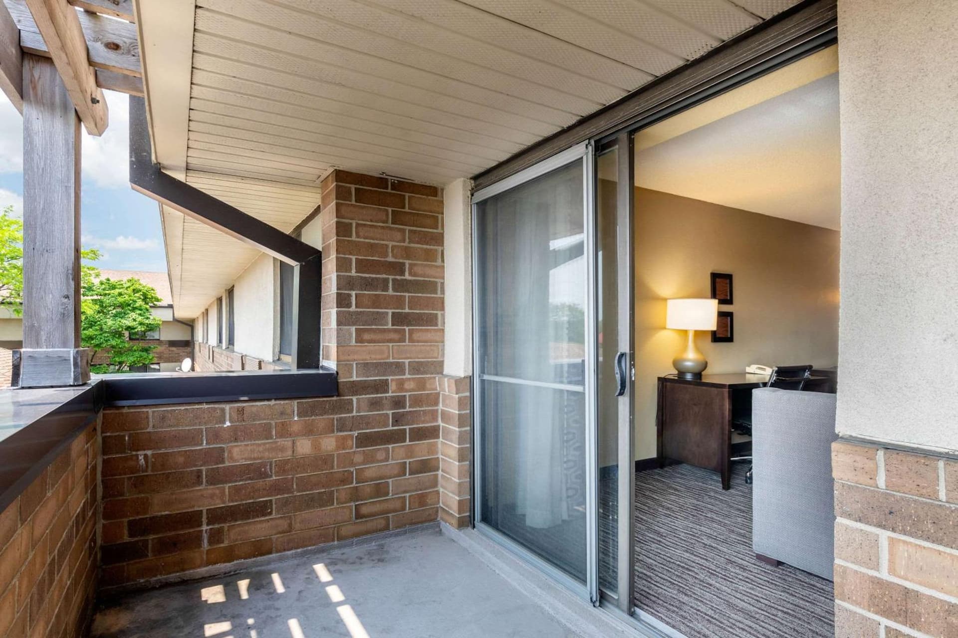 Suburban Studios Arlington Heights Elk Grove — hotel in Arlington Heights, Illinois