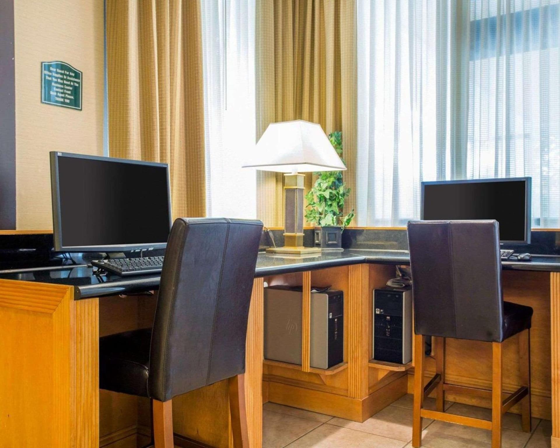 Budgetel Inn & Suites Atlanta property views in Atlanta, GA — gallery photo 3