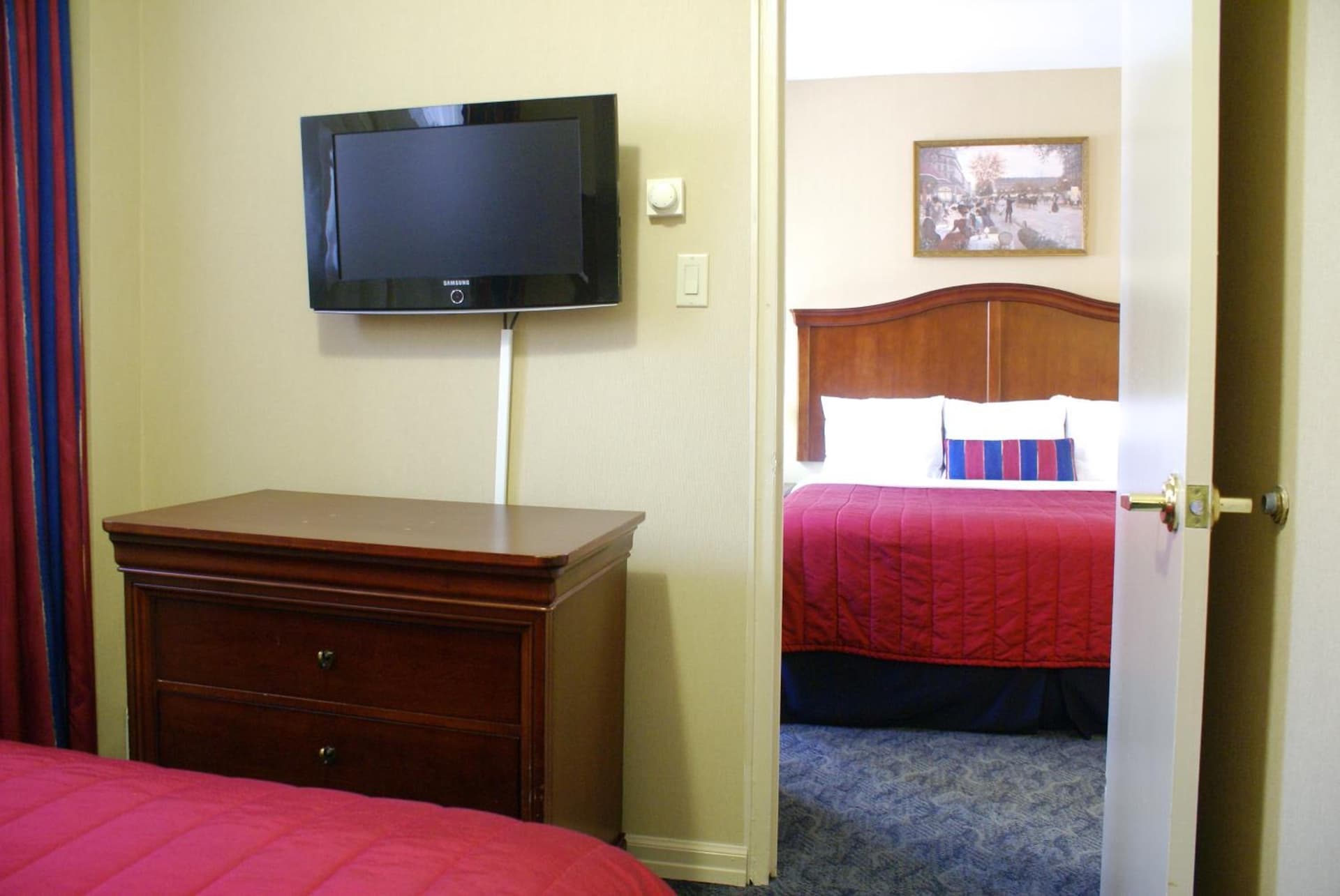 Ramada by Wyndham Jersey City gallery photo in Jersey City, NJ — image 18