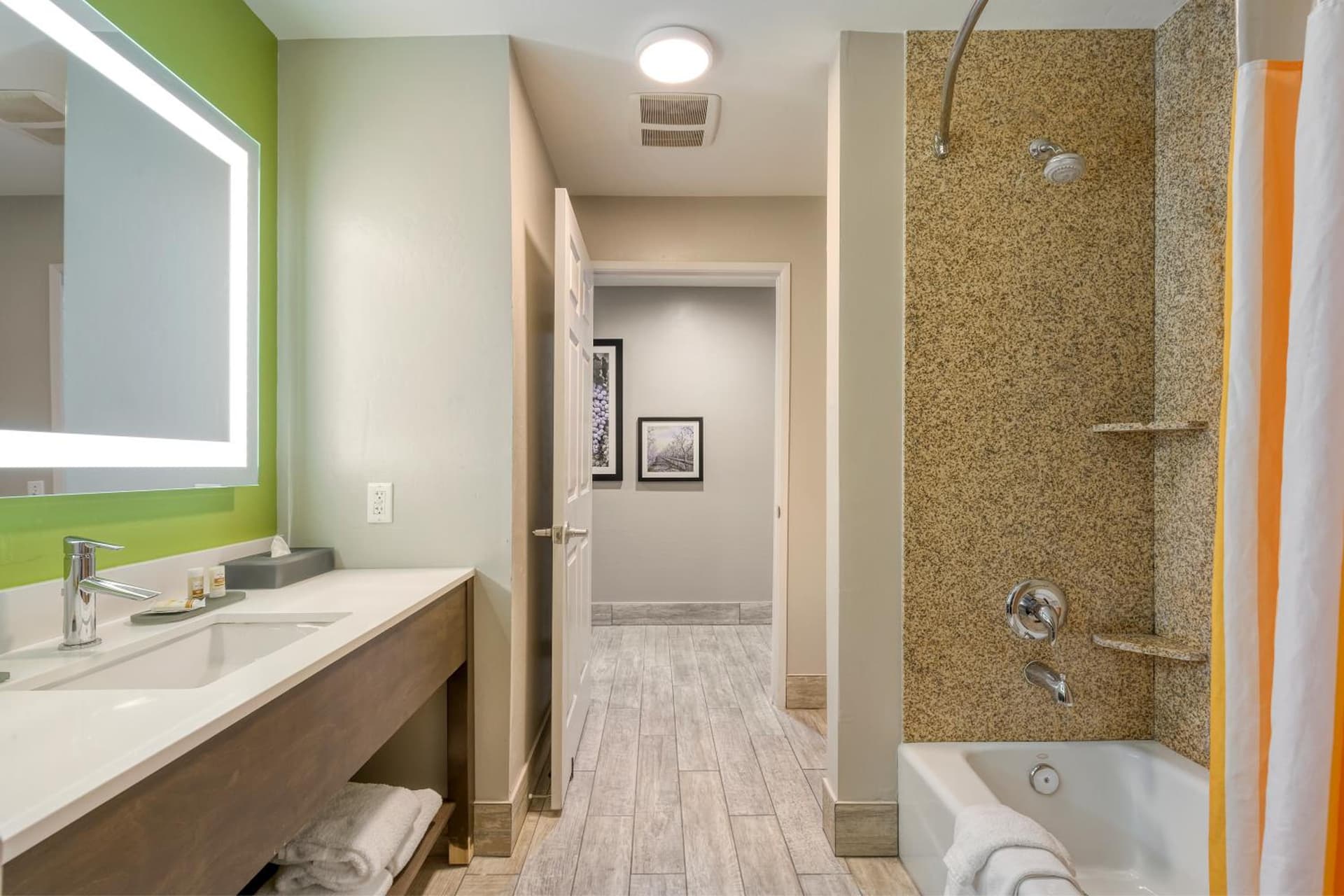 La Quinta by Wyndham Visalia/Sequoia Gateway gallery photo in Visalia, CA — image 65