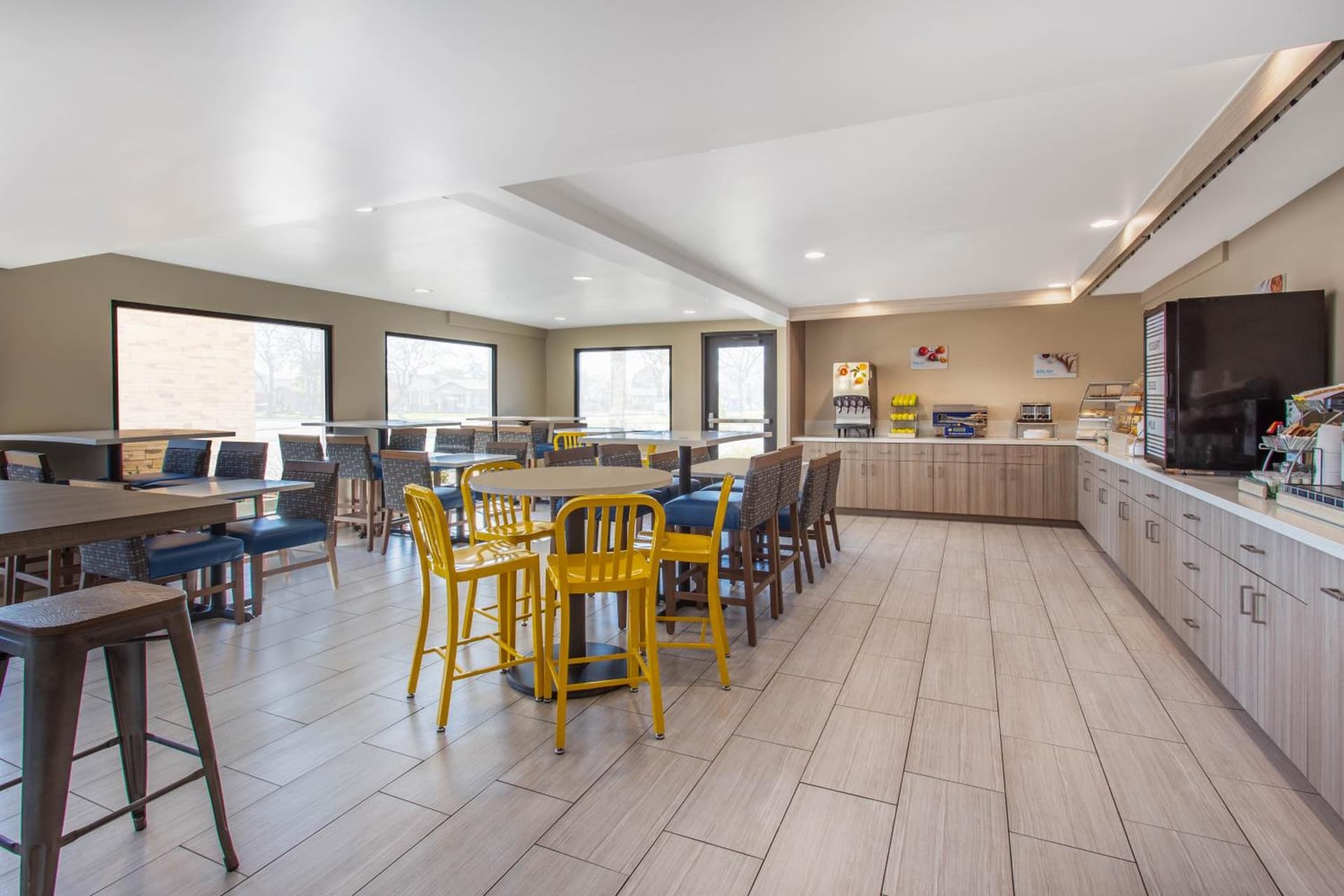 Days Inn Merced / Yosemite Area property views in Merced, CA — gallery photo 3