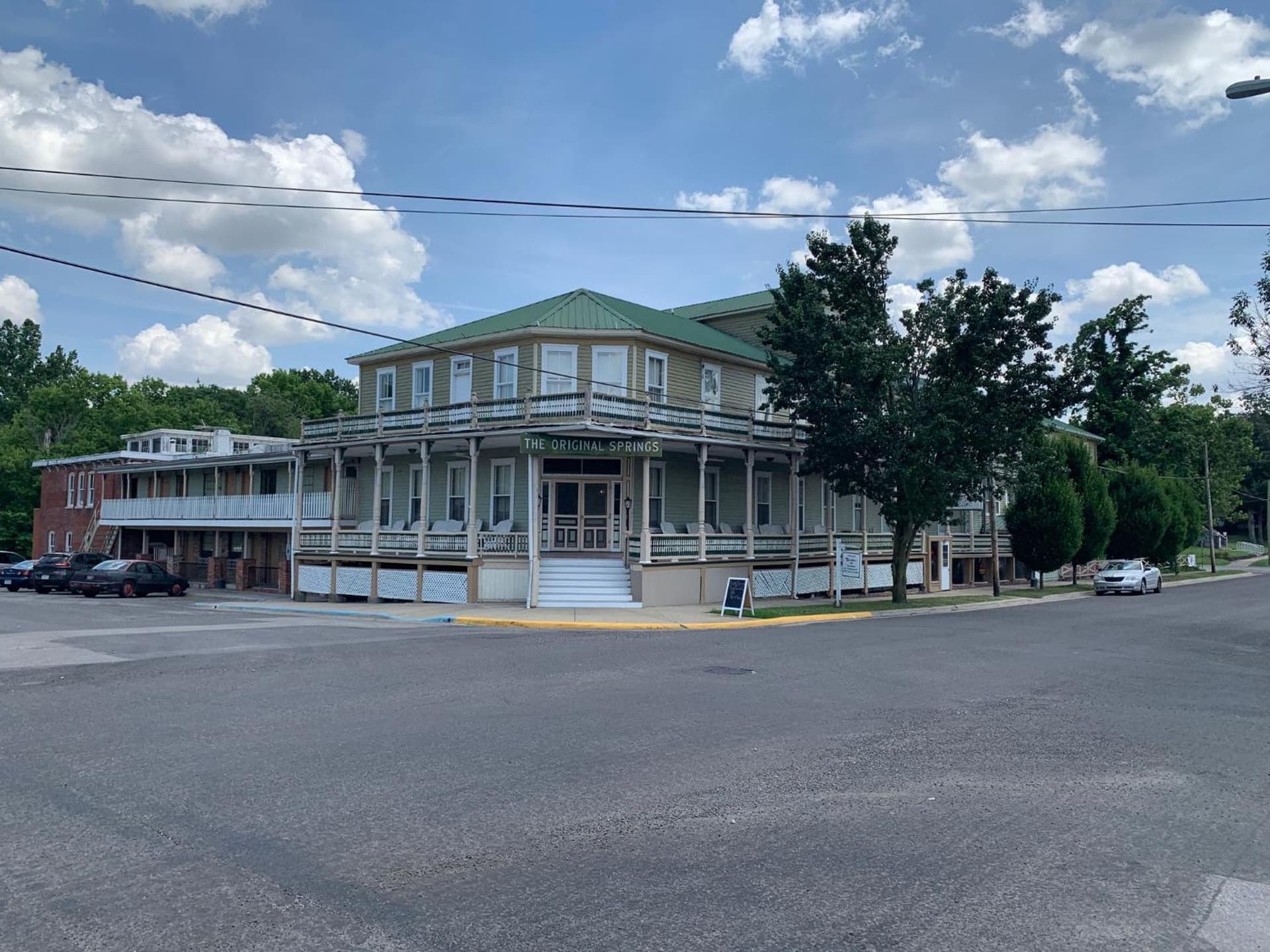 Original Springs Hotel — hotel in Okawville, Illinois