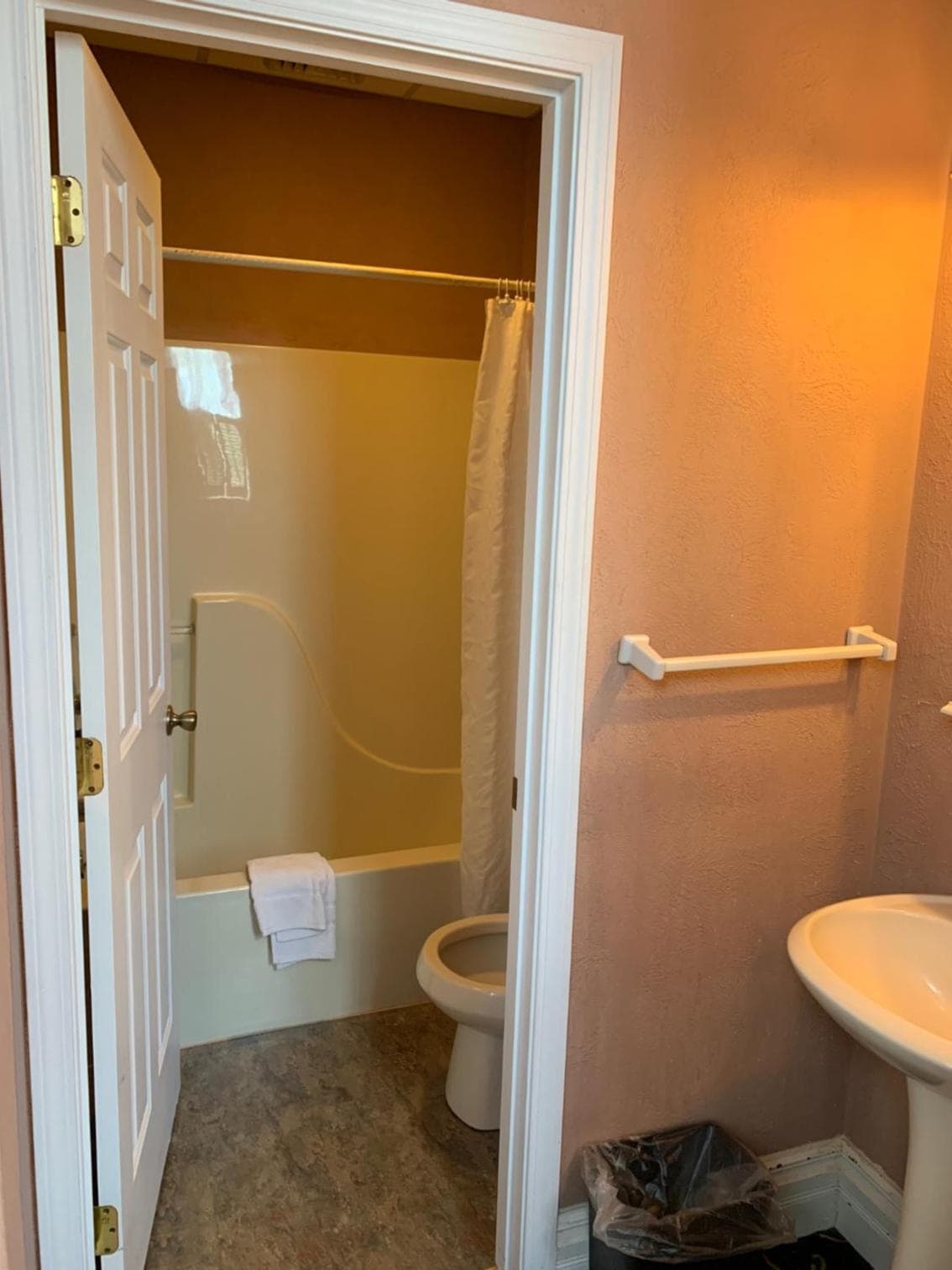 Original Springs Hotel property views in Okawville, IL — gallery photo 3