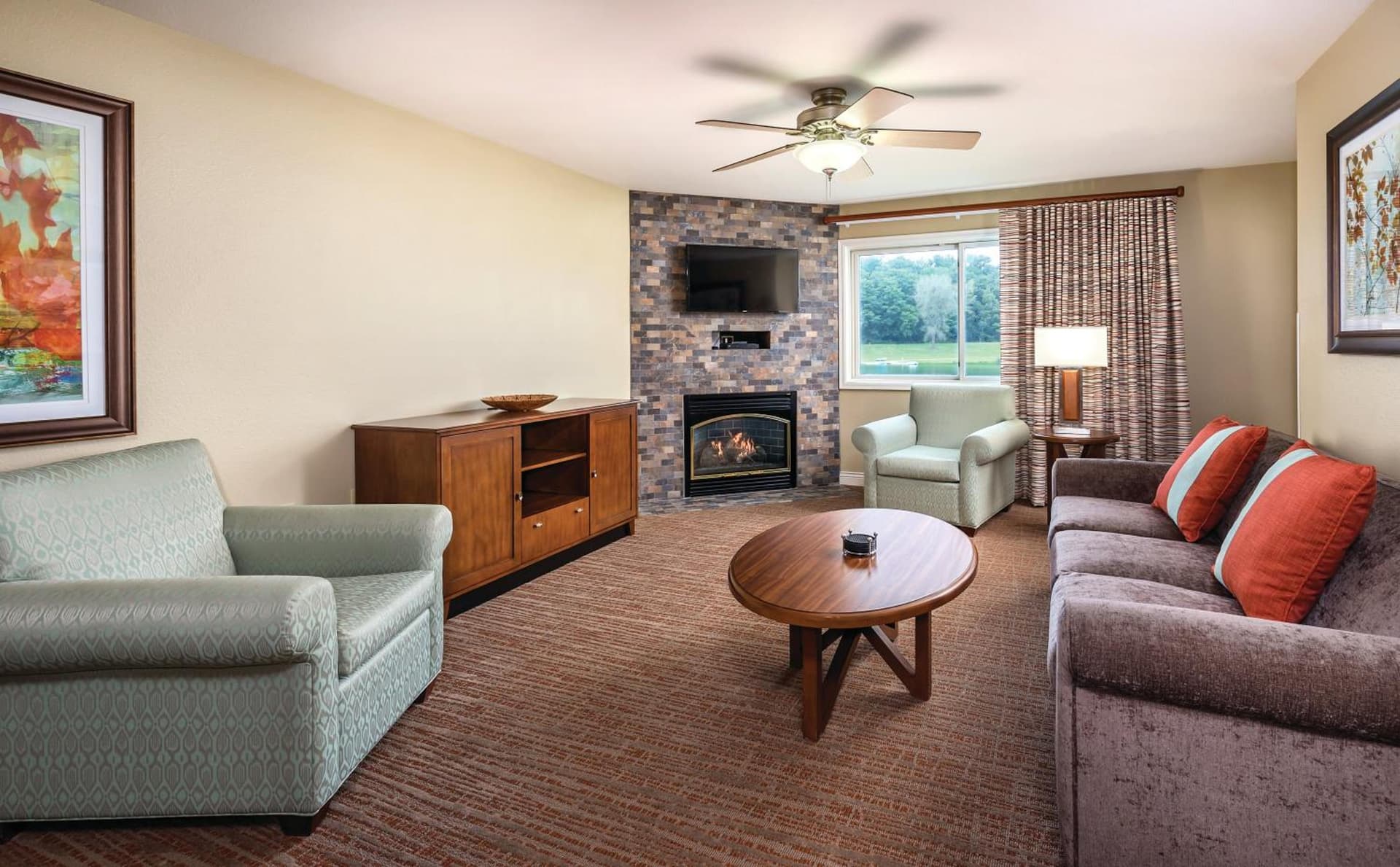 Club Wyndham Tamarack interior in Wisconsin Dells, WI — gallery photo 2