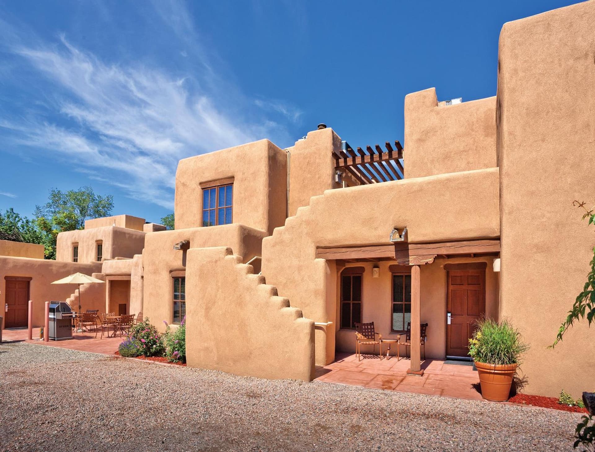 WorldMark Santa Fe featured exterior or lobby in Santa Fe, NM — similar hotel