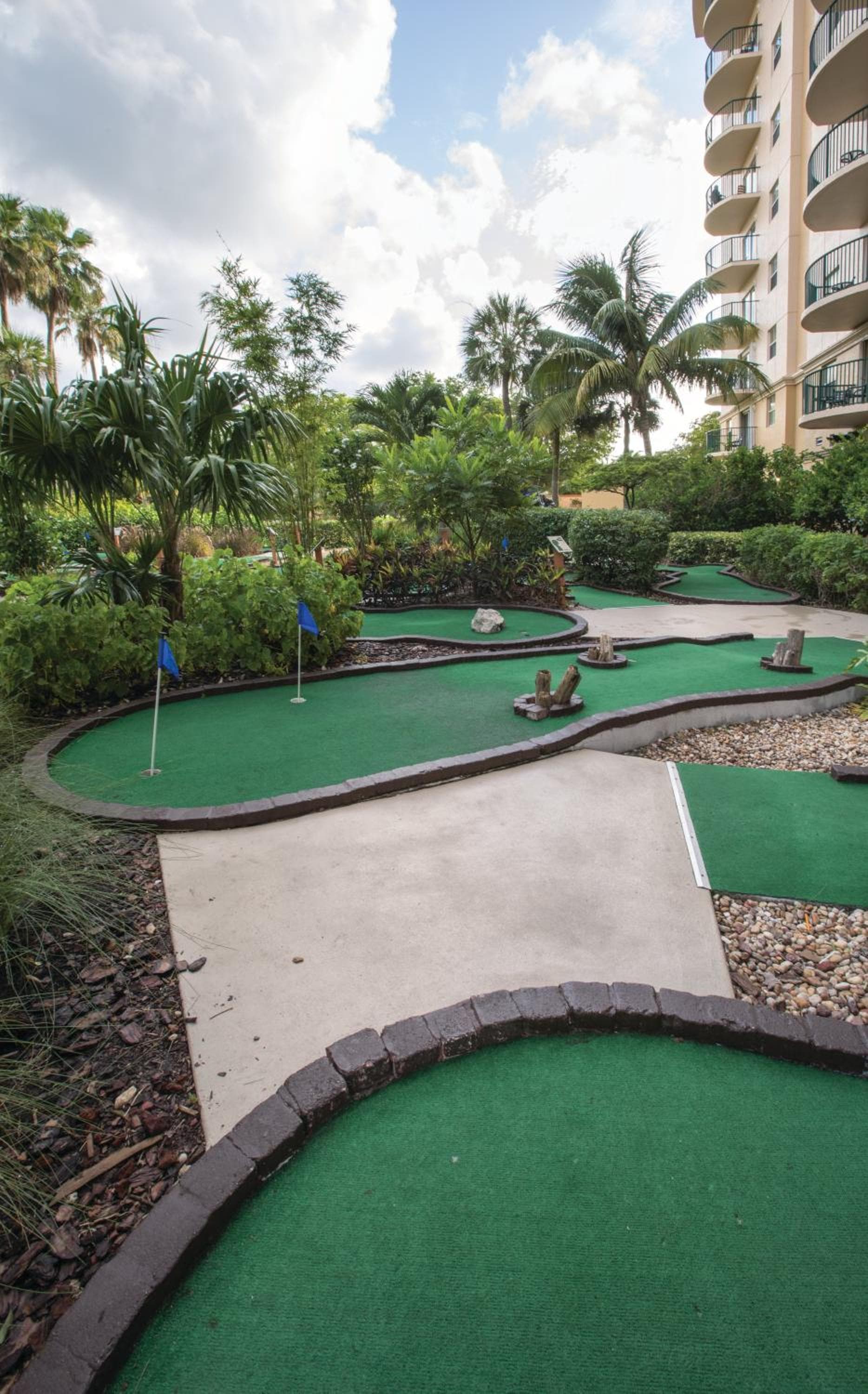 Club Wyndham Palm-Aire gallery photo in Pompano Beach, FL — image 35