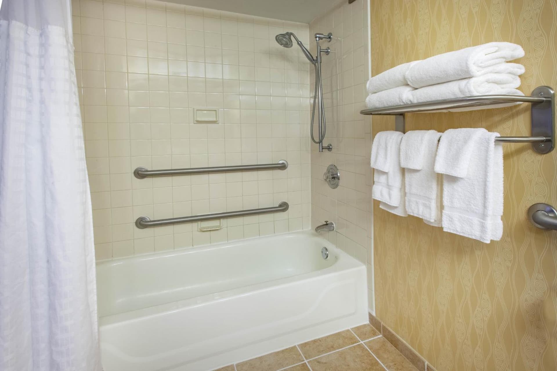 Baymont by Wyndham Harrisburg gallery photo in Harrisburg, PA — image 15