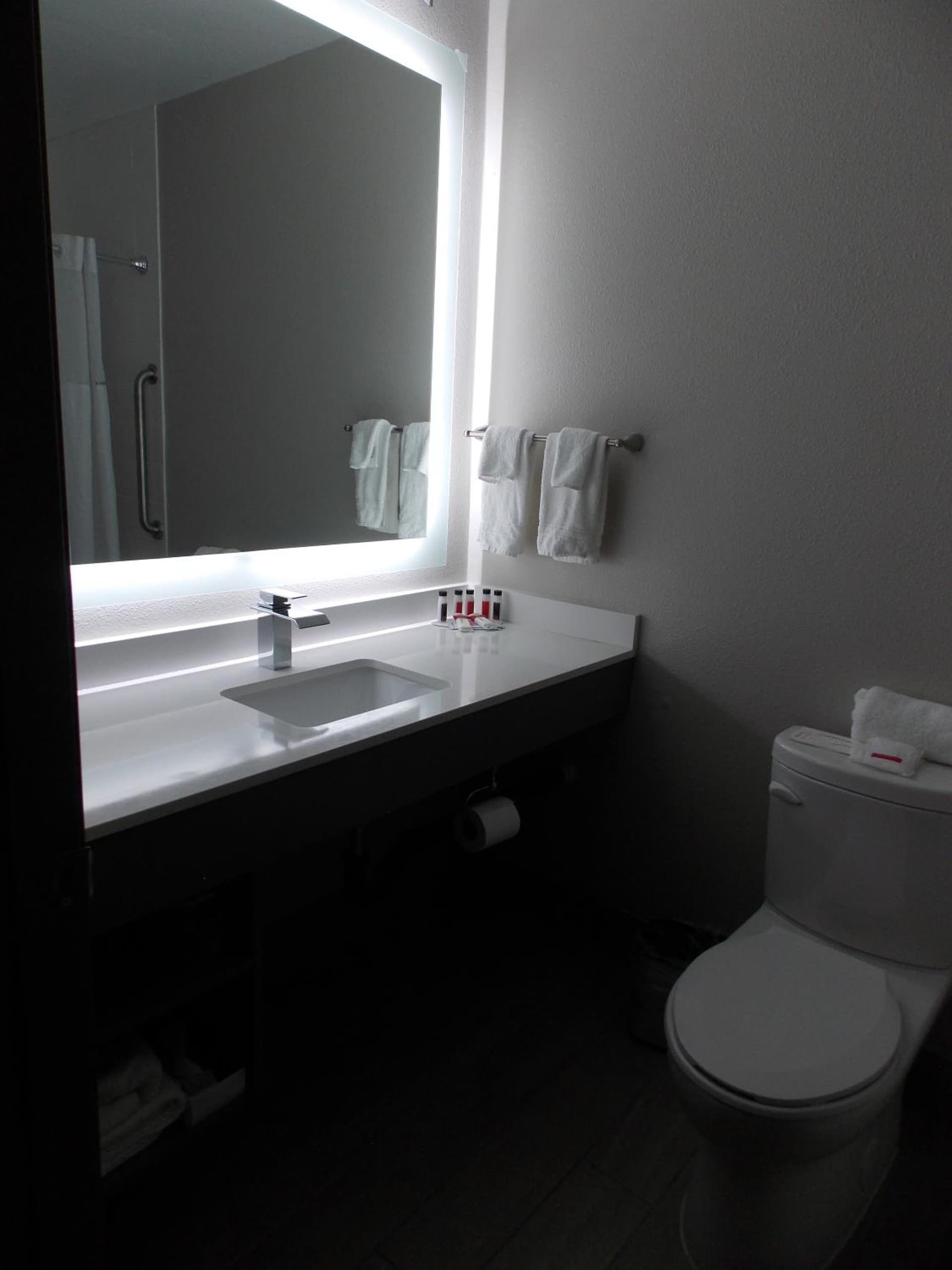 Super 8 by Wyndham Santa Cruz Beach property views in Santa Cruz, CA — gallery photo 3