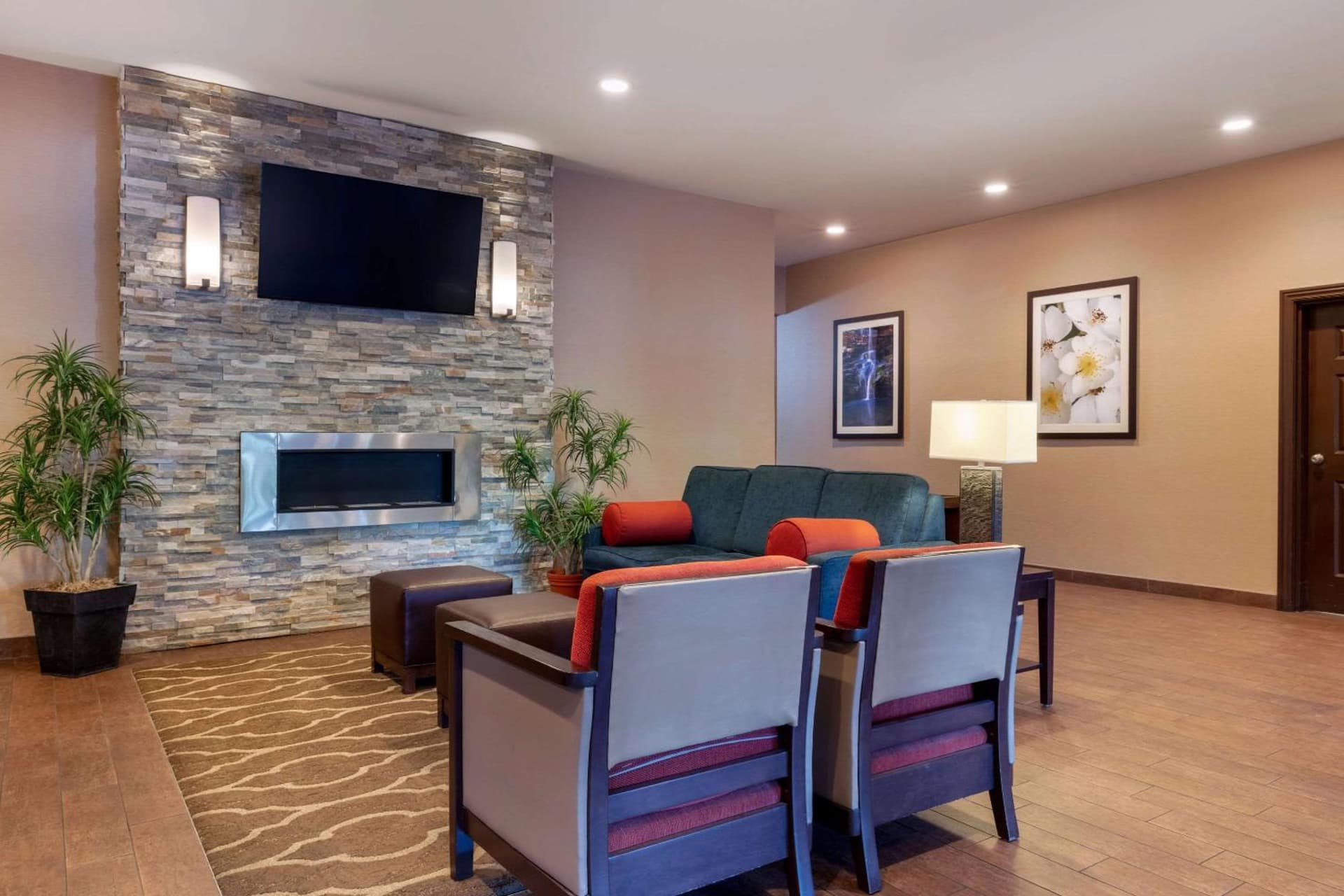Comfort Inn & Suites Fayetteville-University Area gallery photo in Fayetteville, AR — image 19