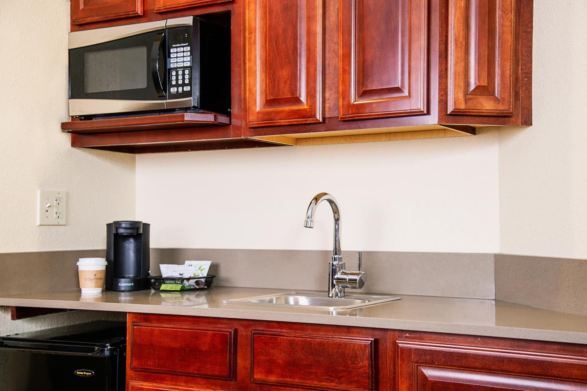 Country Inn & Suites by Radisson, Milwaukee West Brookfield , WI gallery photo in Brookfield, WI — image 20