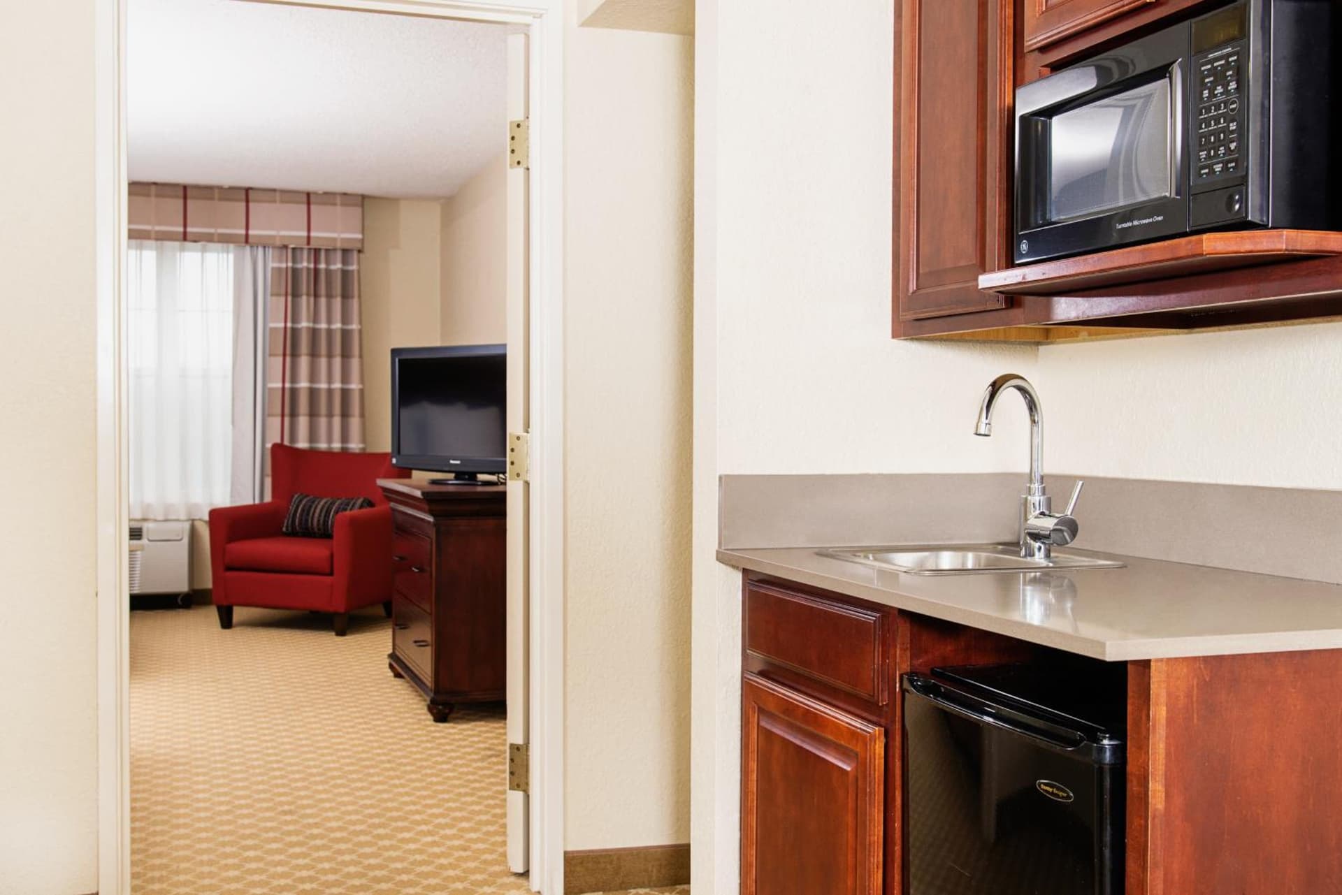Country Inn & Suites by Radisson, Milwaukee West Brookfield , WI gallery photo in Brookfield, WI — image 36