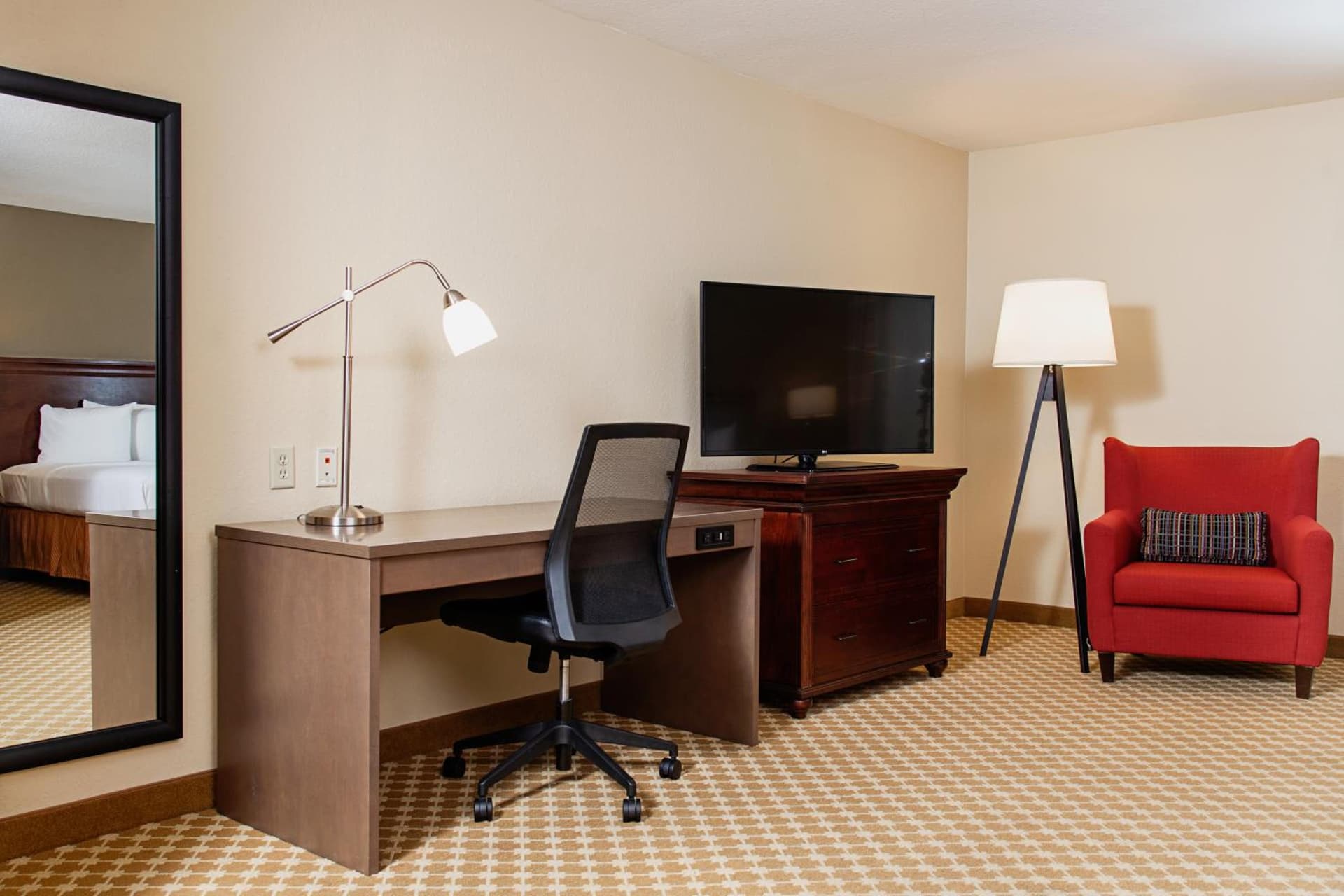 Country Inn & Suites by Radisson, Milwaukee West Brookfield , WI gallery photo in Brookfield, WI — image 12