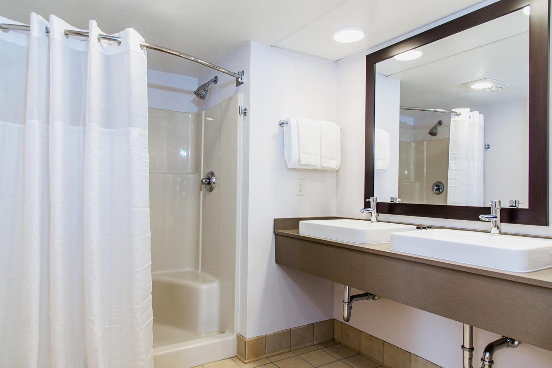 Country Inn & Suites by Radisson, Milwaukee West Brookfield , WI gallery photo in Brookfield, WI — image 21