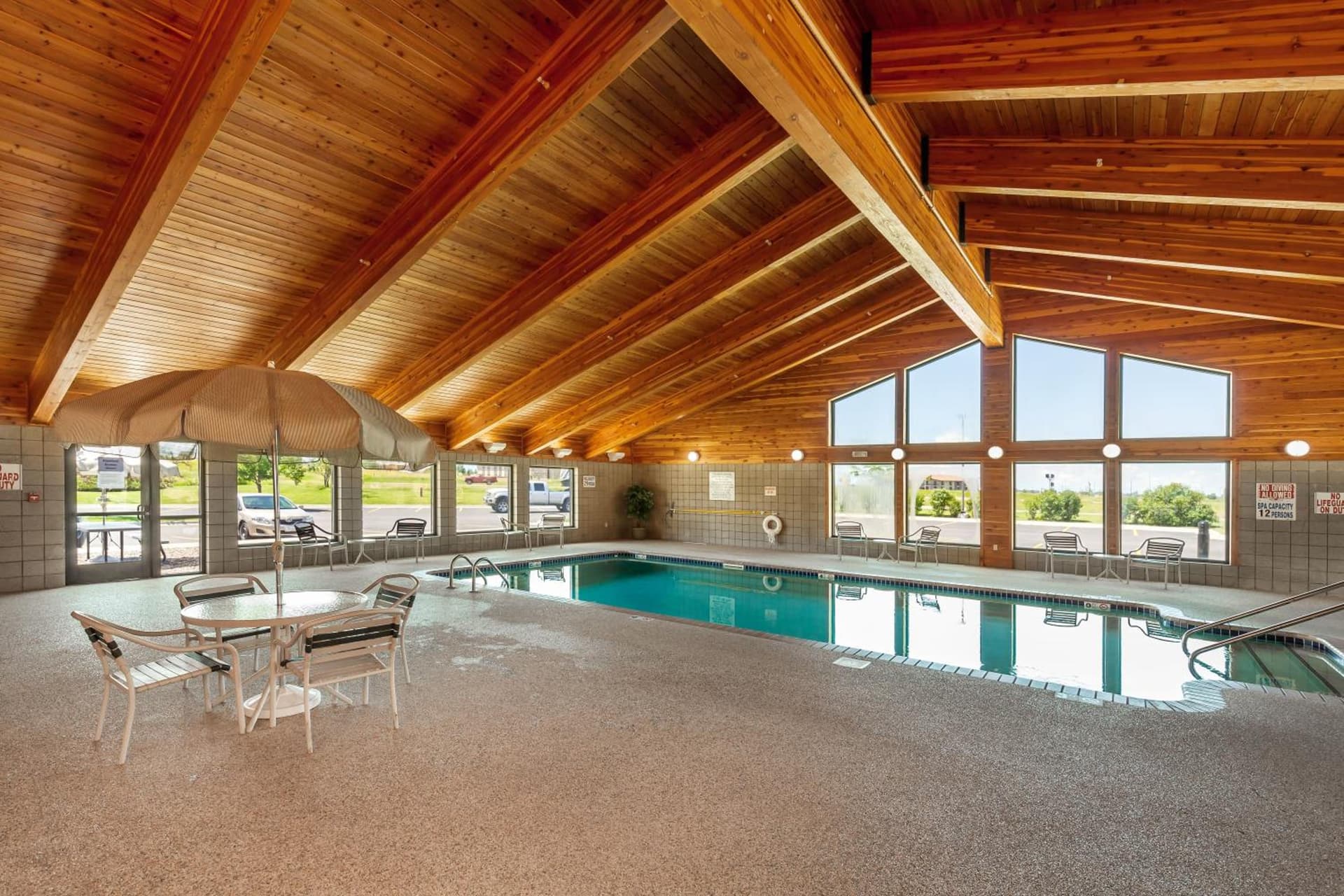 MountainView Lodge and Suites property views in Bozeman, MT — gallery photo 3