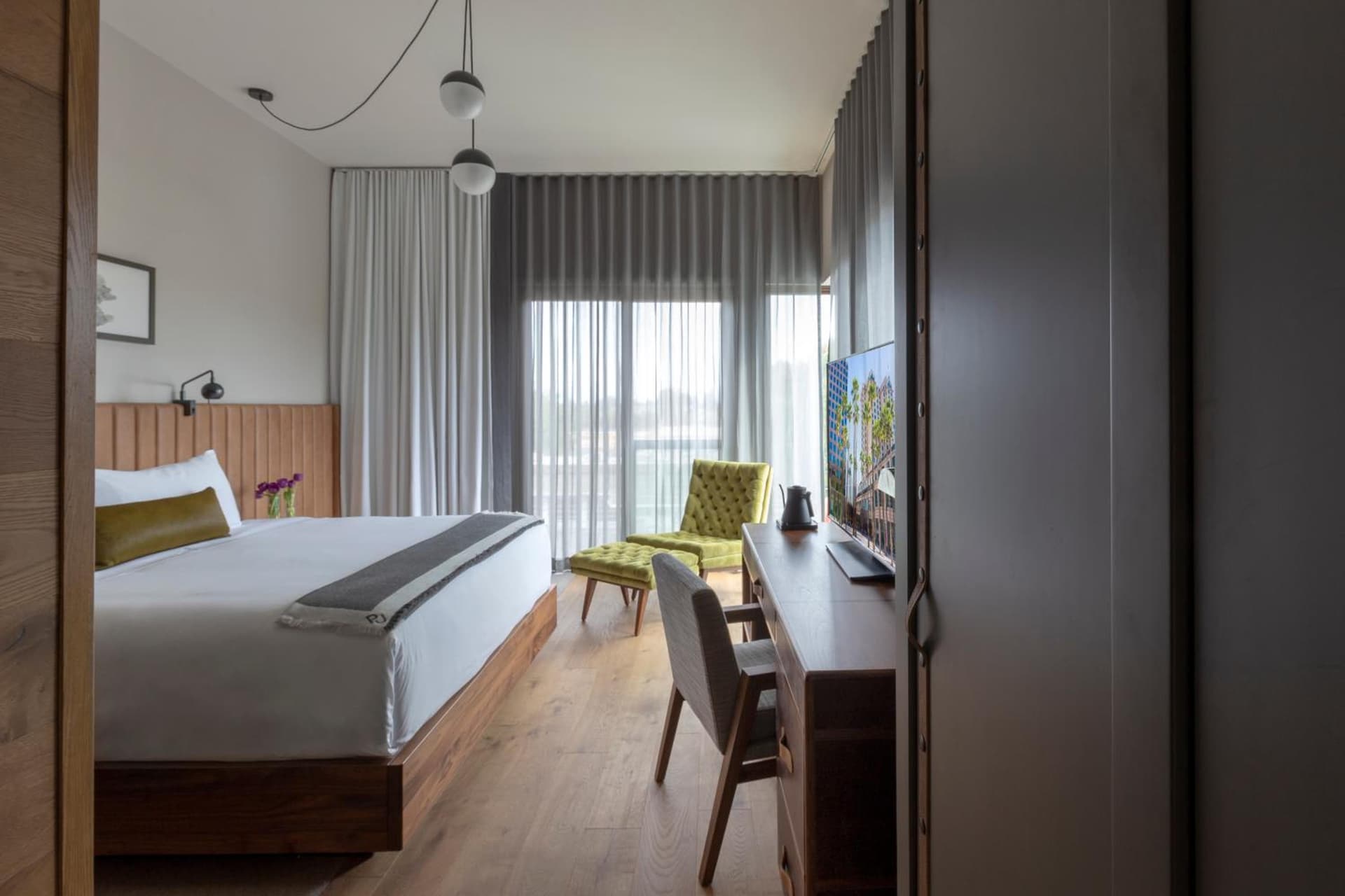 Park James interior in Menlo Park, CA — gallery photo 2