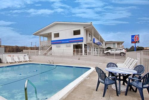Motel 6-McKinney, TX - North interior in McKinney, TX — gallery photo 2