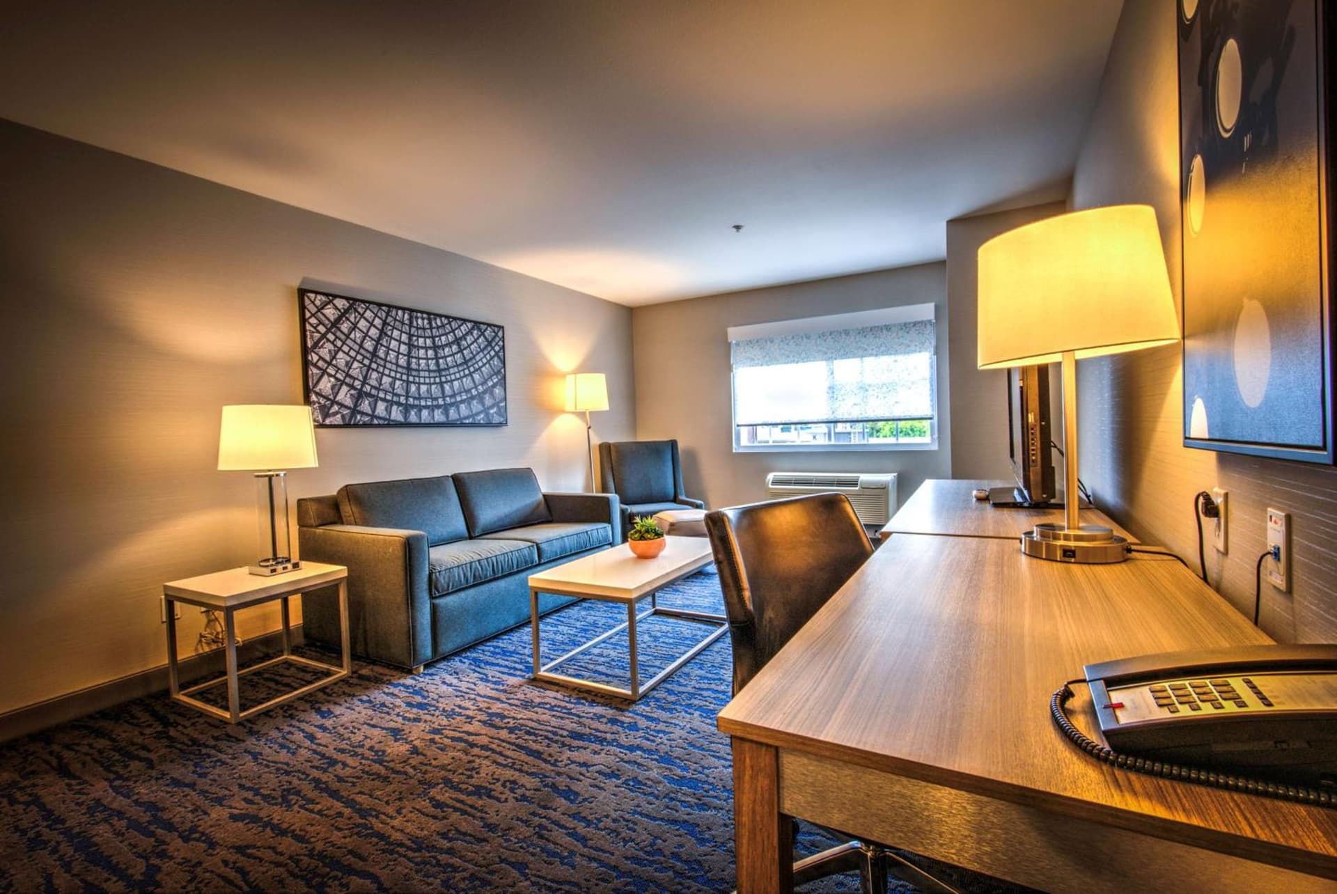 Best Western Plus Media Center Inn & Suites property views in Burbank, CA — gallery photo 3